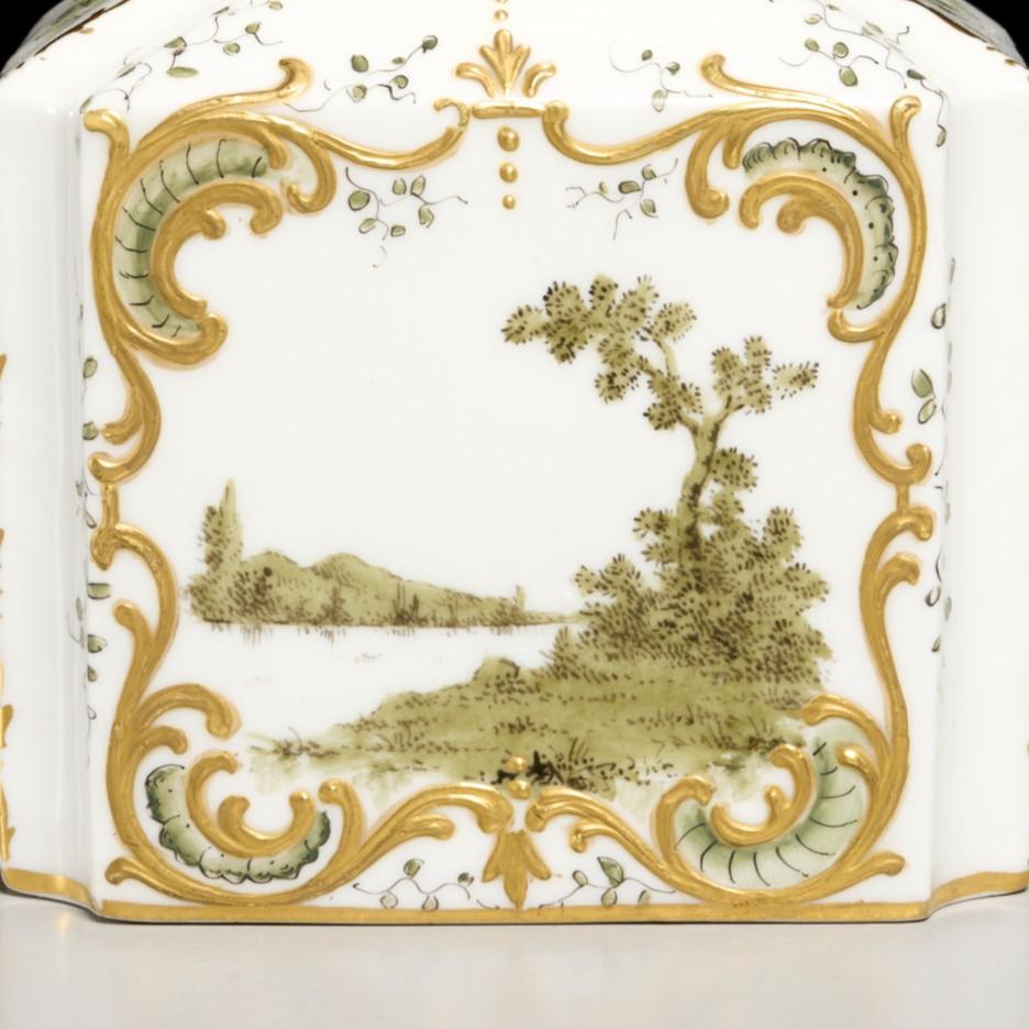 19th C. French Bloch & Bourdois Porcelain Tea Caddy Ex. Christie's In Good Condition For Sale In Morristown, NJ