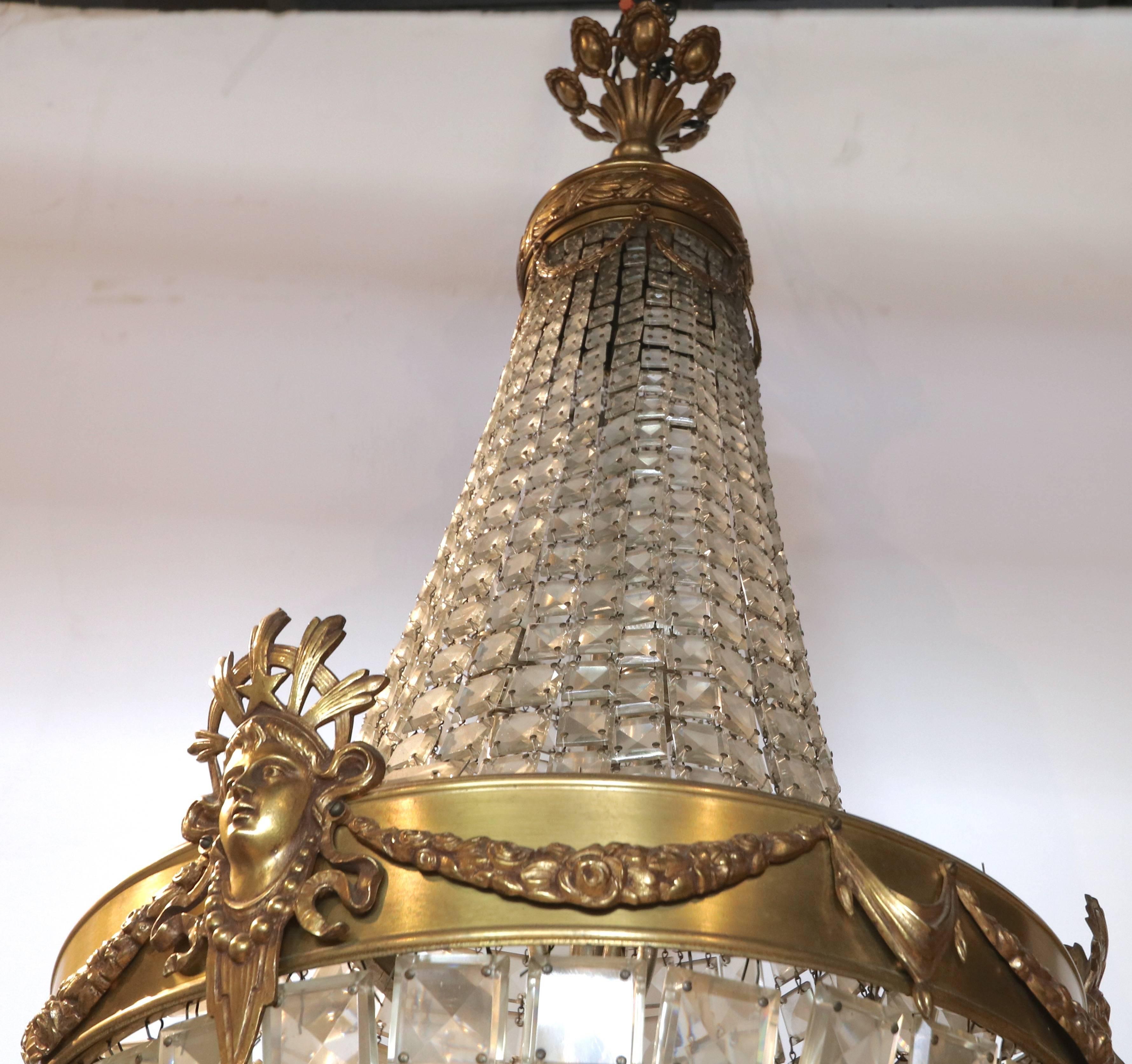 19th Century Austrian Maria Theresa Bronze and Glass Crystal Chandelier In Good Condition In Los Angeles, CA