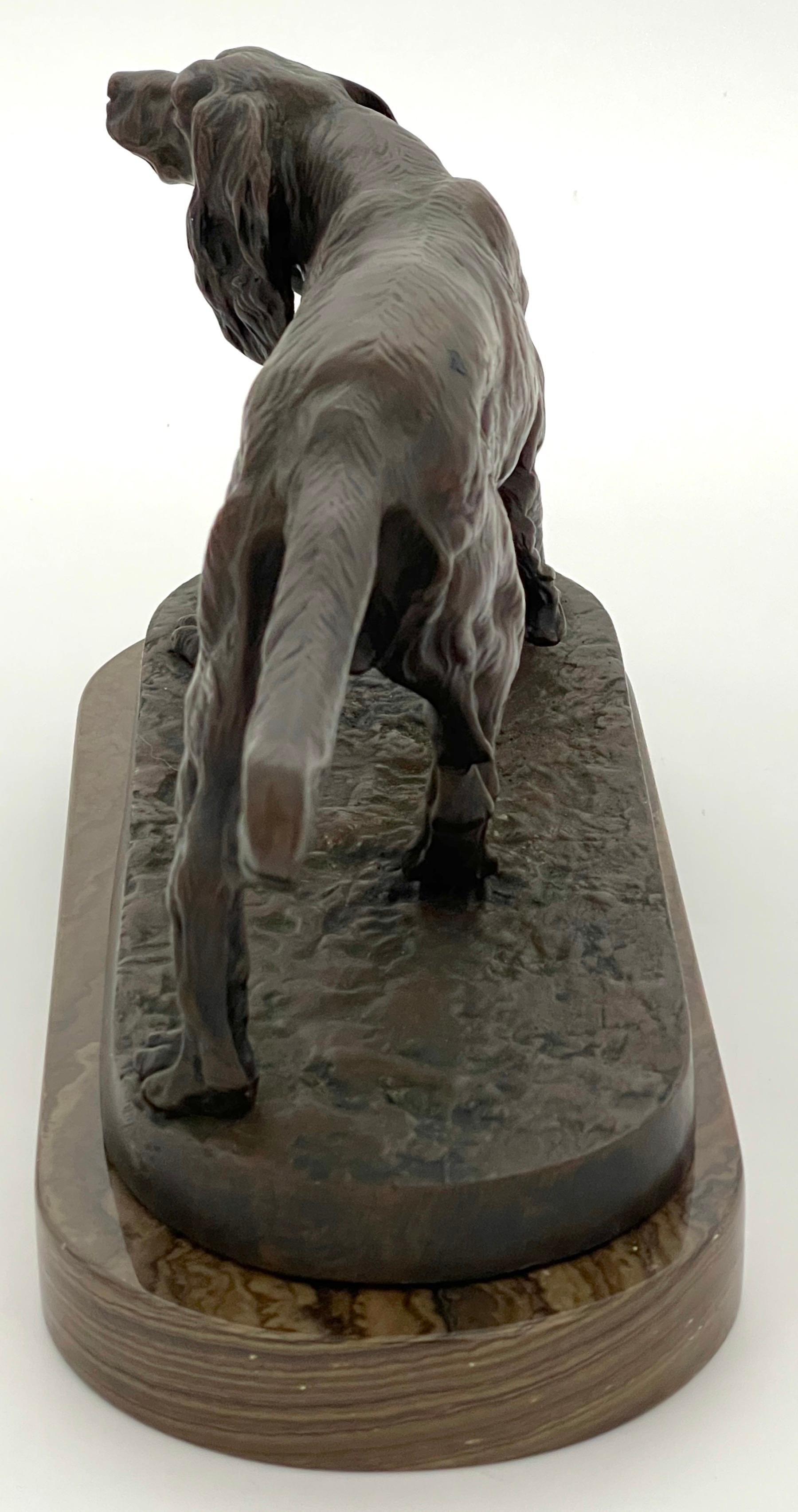 19. C.  Französische Bronzefigur eines Jagdhundes in Landschaft im Stil von  PJ Mene im Angebot 2