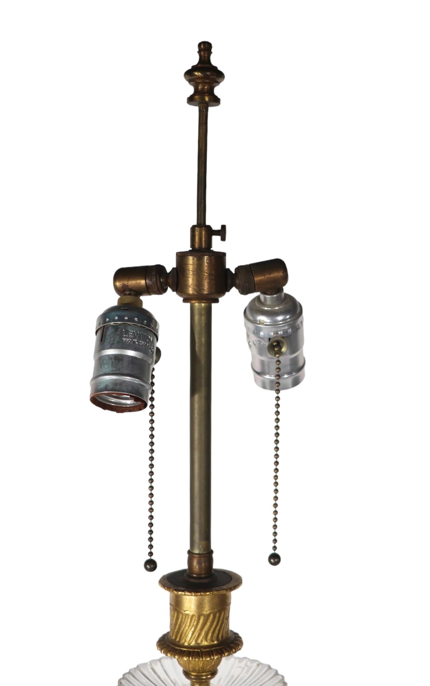   19. Jahrhundert Französisch Bronze Ormolu und Bergkristall Kerzenständer Tischlampe wie ist im Angebot 13