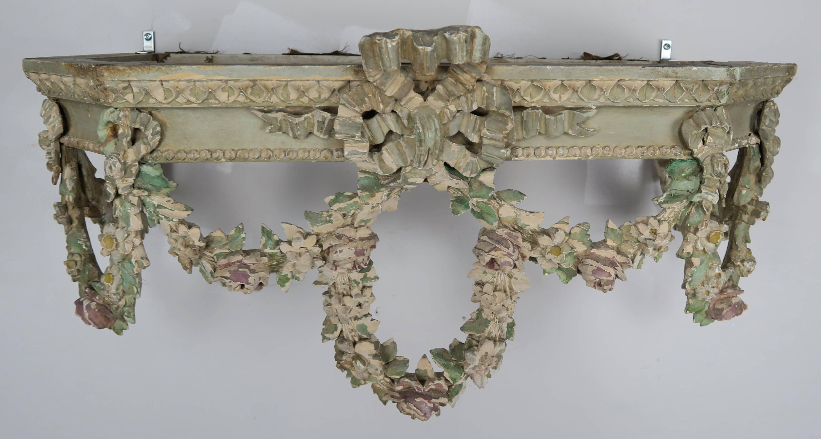 französischer geschnitzter Betthimmel mit Blumengirlanden aus dem 19 (Louis XV.)