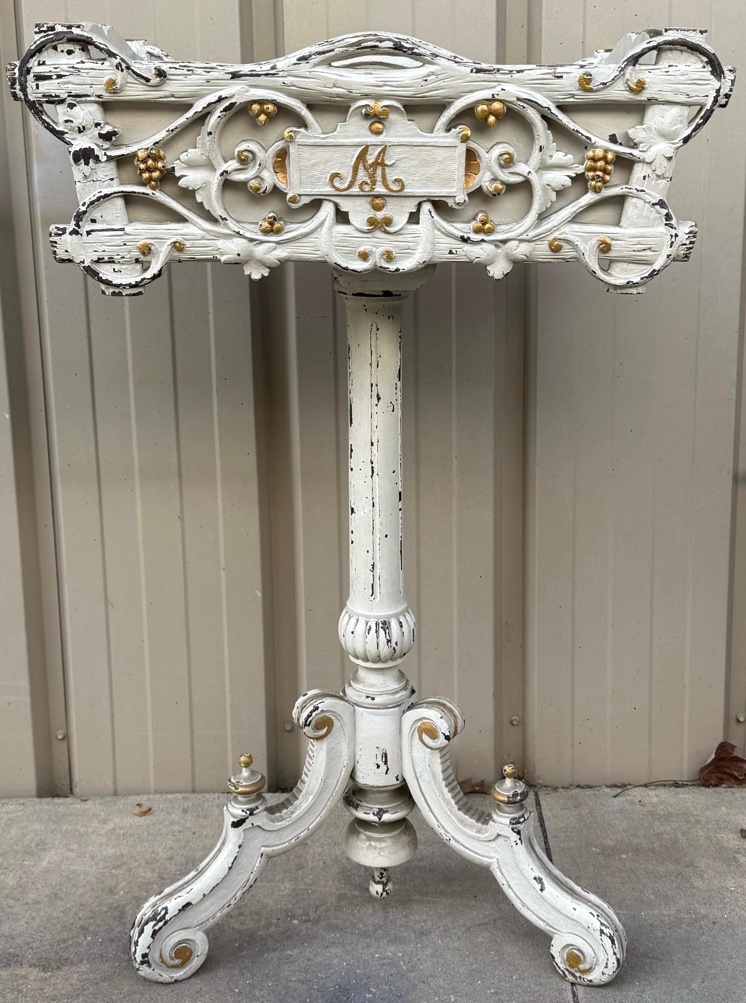 19th-C. French Carved Oak Black Forest Faux Bois Garden Planter Jardiniere In Good Condition For Sale In Kennesaw, GA