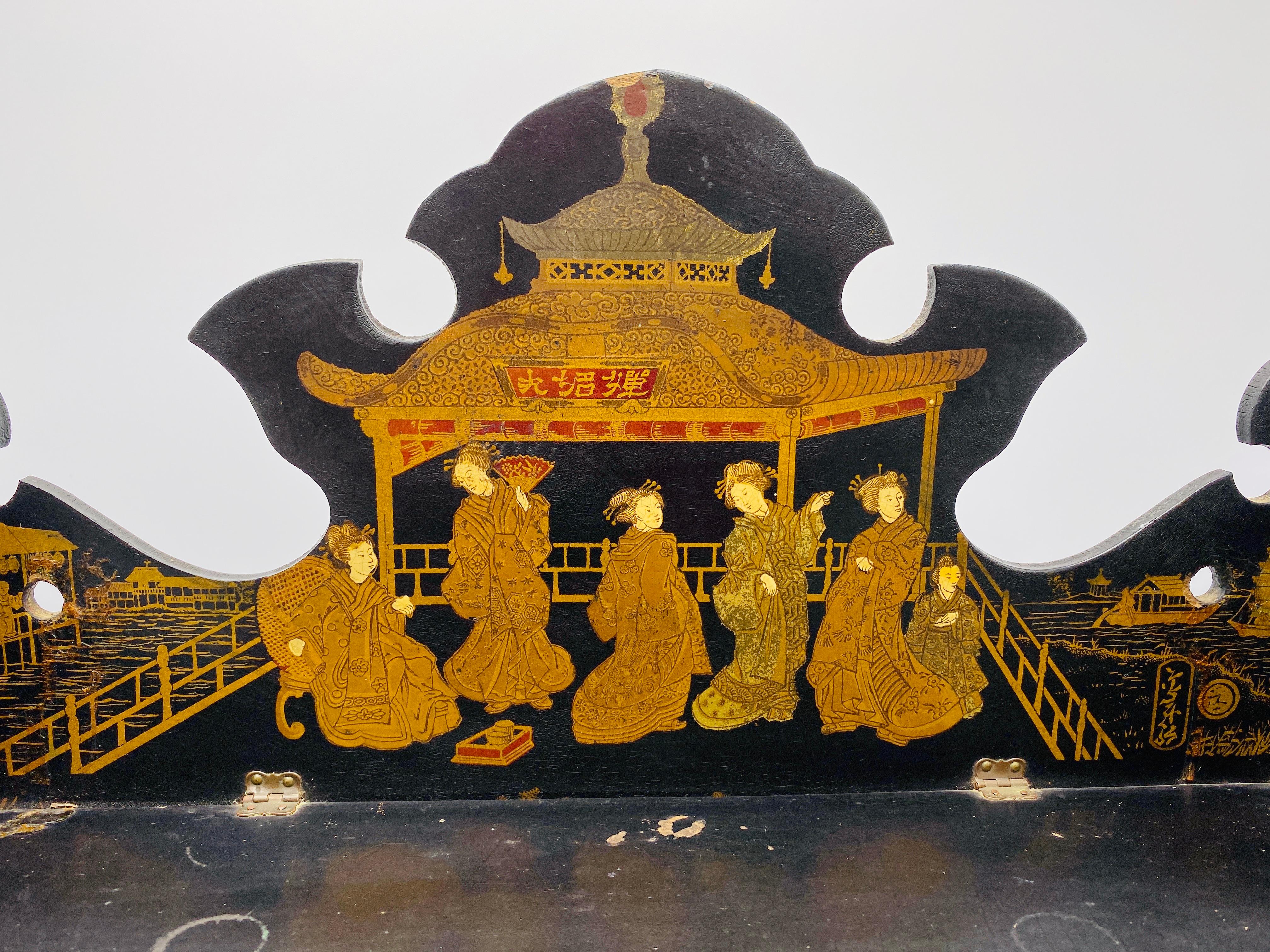 French Chinoiserie Papier Mâché Shelf with an Ornate Pagoda Motif, 19th Century In Fair Condition For Sale In Richmond, VA