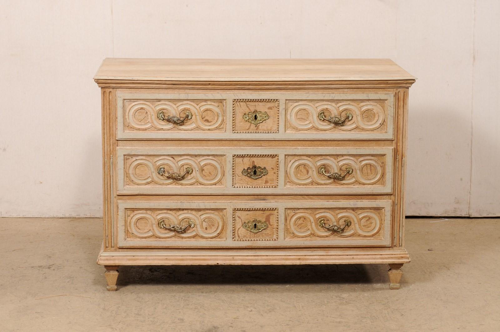 19th C. French Commode w/ Beautifully Detailed Drawer Fronts For Sale 7