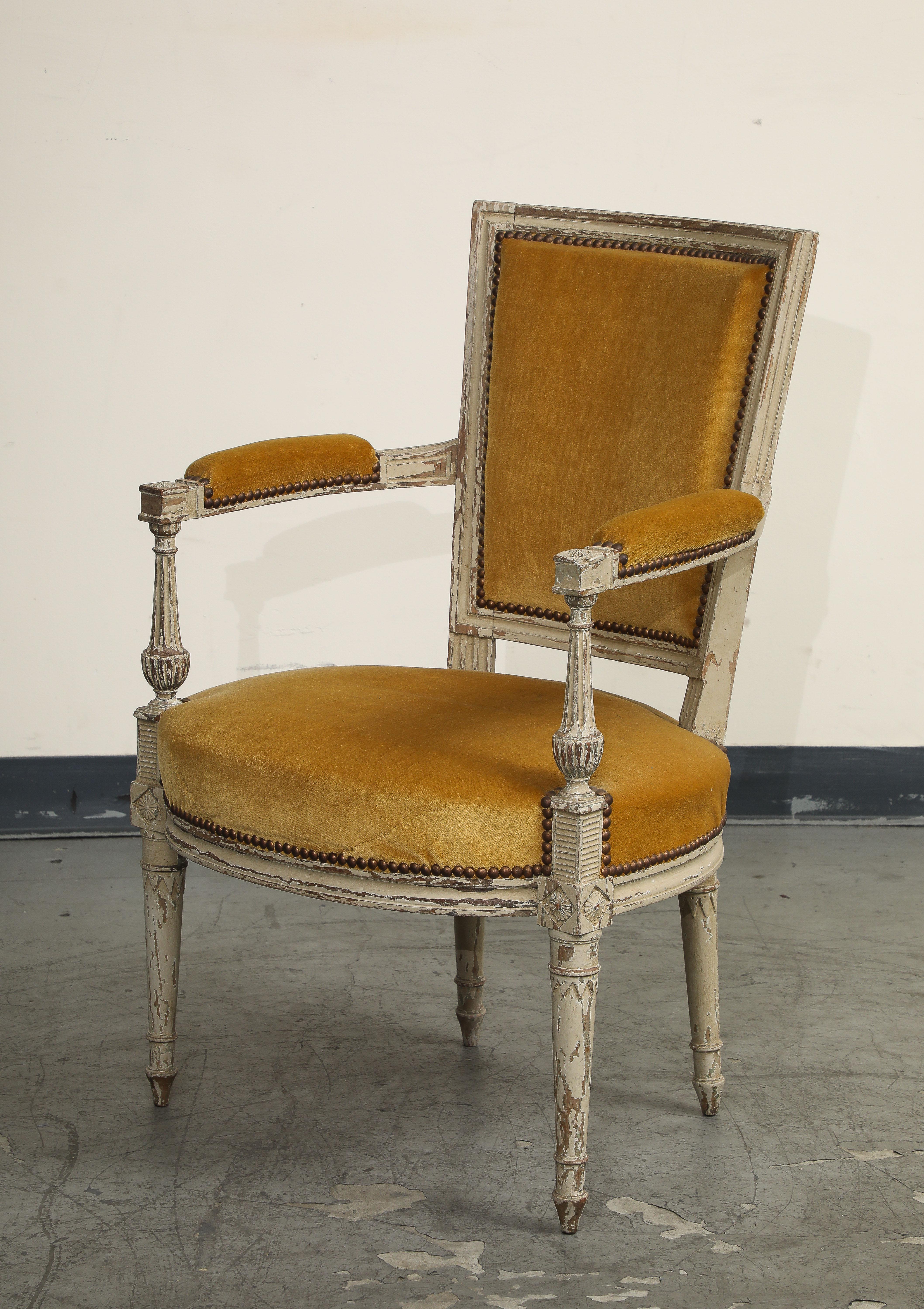 19th C. French Directoire Carved Walnut Armchair with Gold Velvet Upholstery For Sale 13