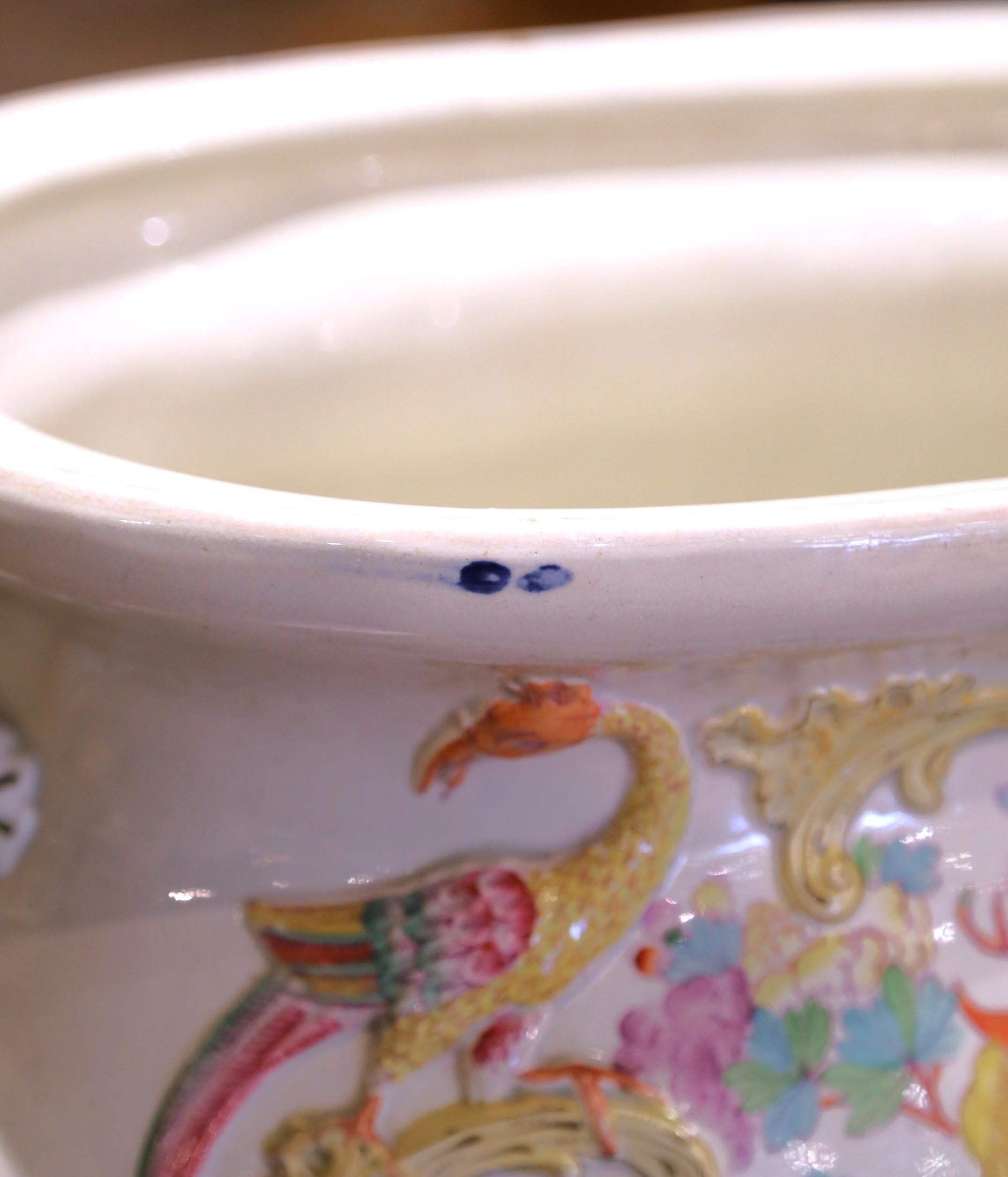 19th C. French Faience Foot Bath with Chinoiserie Birds and Gilt Floral Reliefs For Sale 1