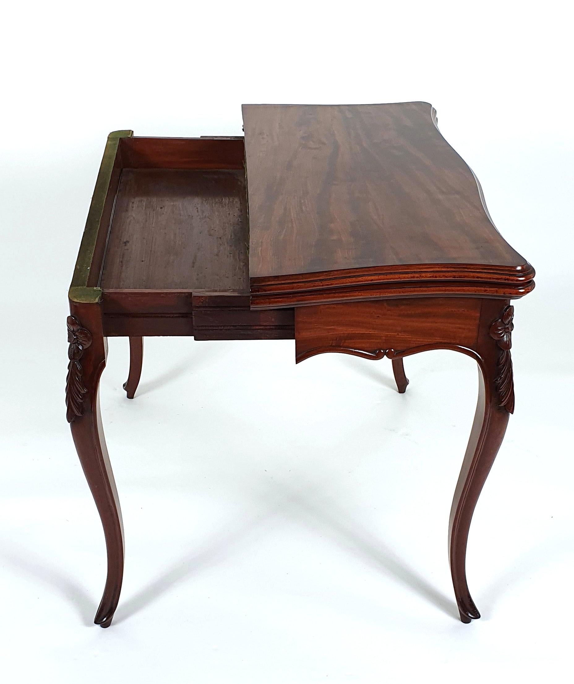 19th Century French Figured Mahogany Fold-Over Card Table For Sale 6