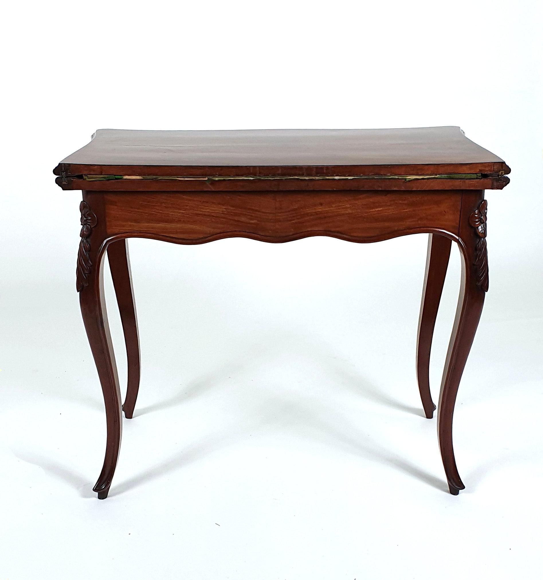 19th Century French Figured Mahogany Fold-Over Card Table For Sale 11