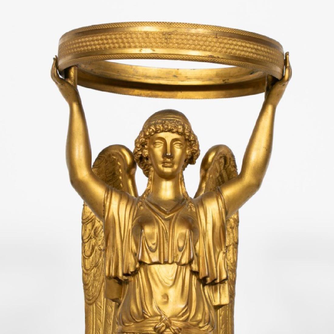 Französischer Empire-Figurenkorb aus vergoldeter Bronze, 19. Jahrhundert im Zustand „Gut“ im Angebot in Atlanta, GA