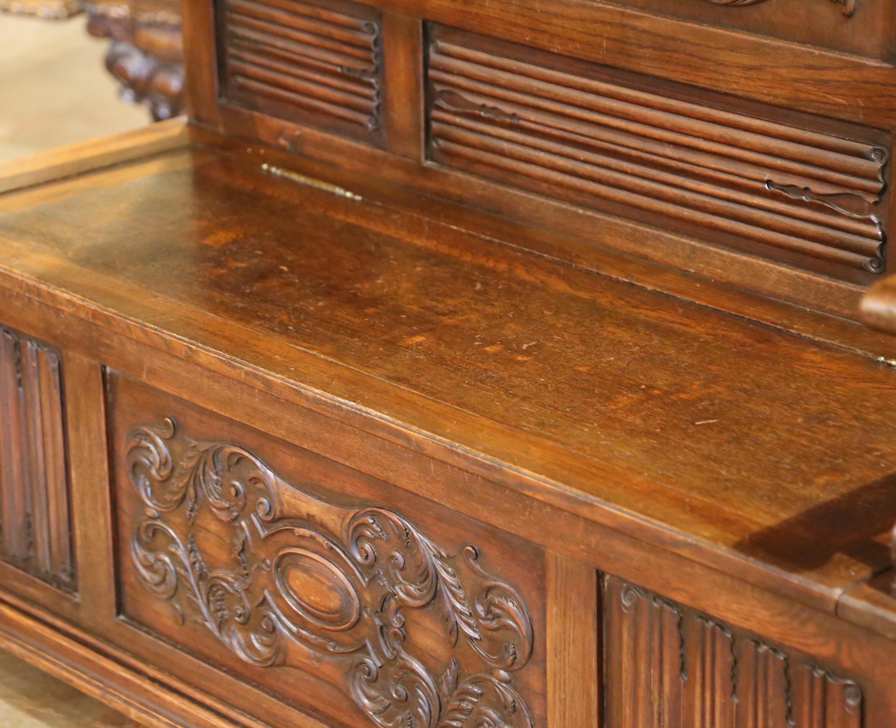 19th C. French Gothic Oak Hall Stand Bench Heraldic Crest and Linen Fold Panels In Excellent Condition For Sale In Dallas, TX