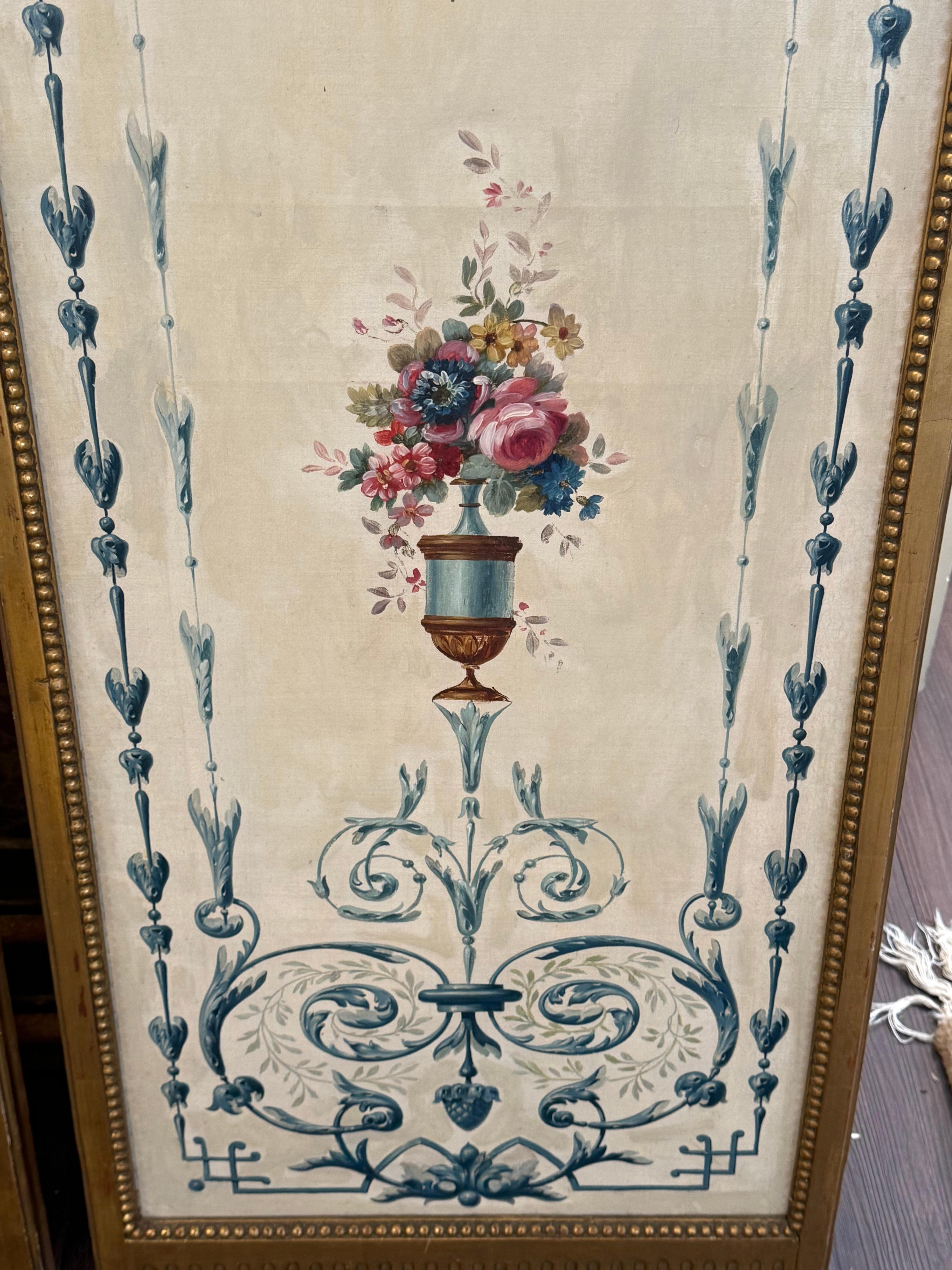 19. Jahrhundert. Französisches handbemaltes Ölgemälde auf Leinwand Floral / Urnentafeln in vergoldetem Holzrahmen im Angebot 3