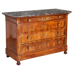 A.I.C. Philipp, Commode in noce con piano in marmo del XIX secolo - Collection'S Iris Apfel