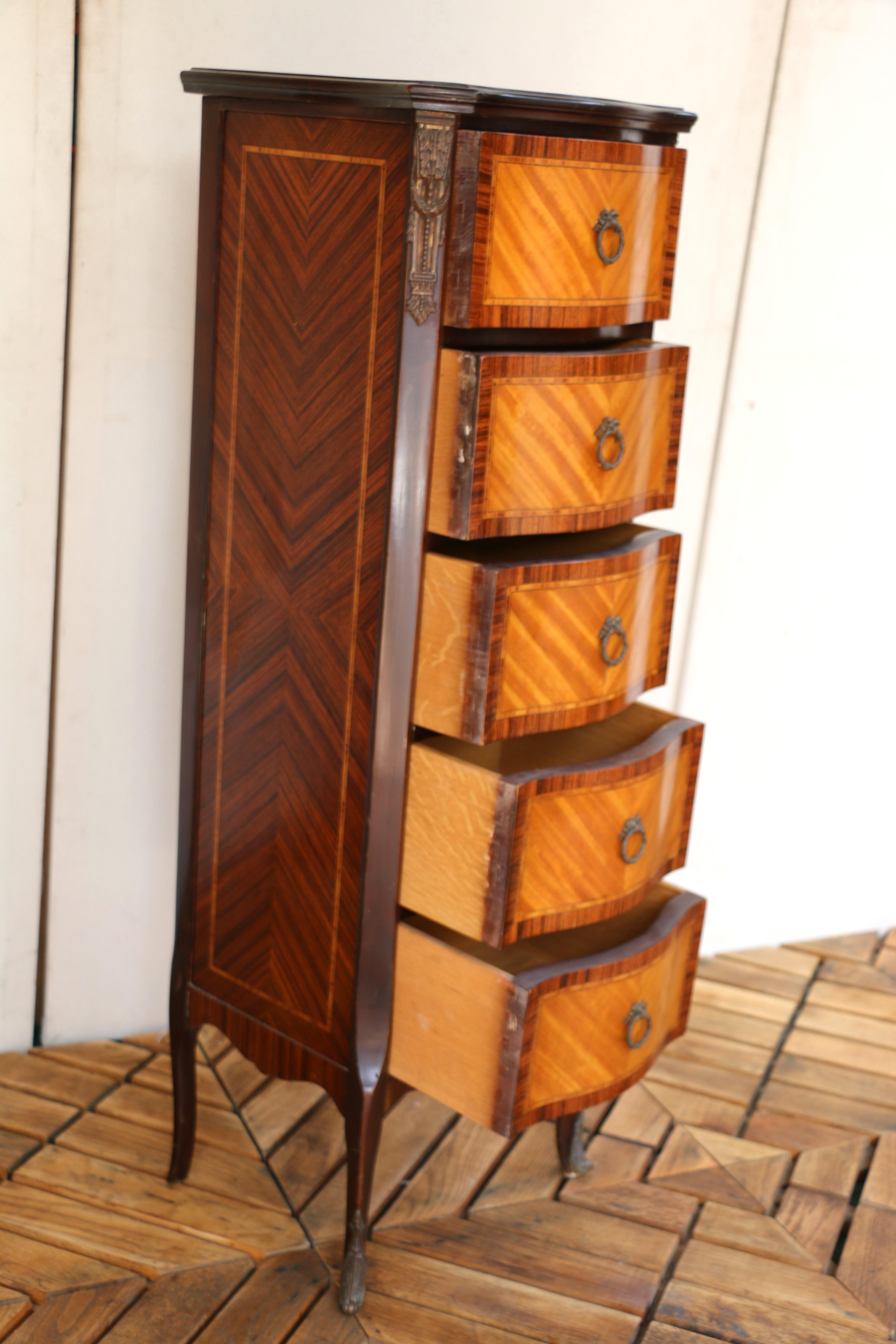 19th C. French Louis XV Inlaid Lingerie Chest/Semainier In Good Condition For Sale In North Hollywood, CA
