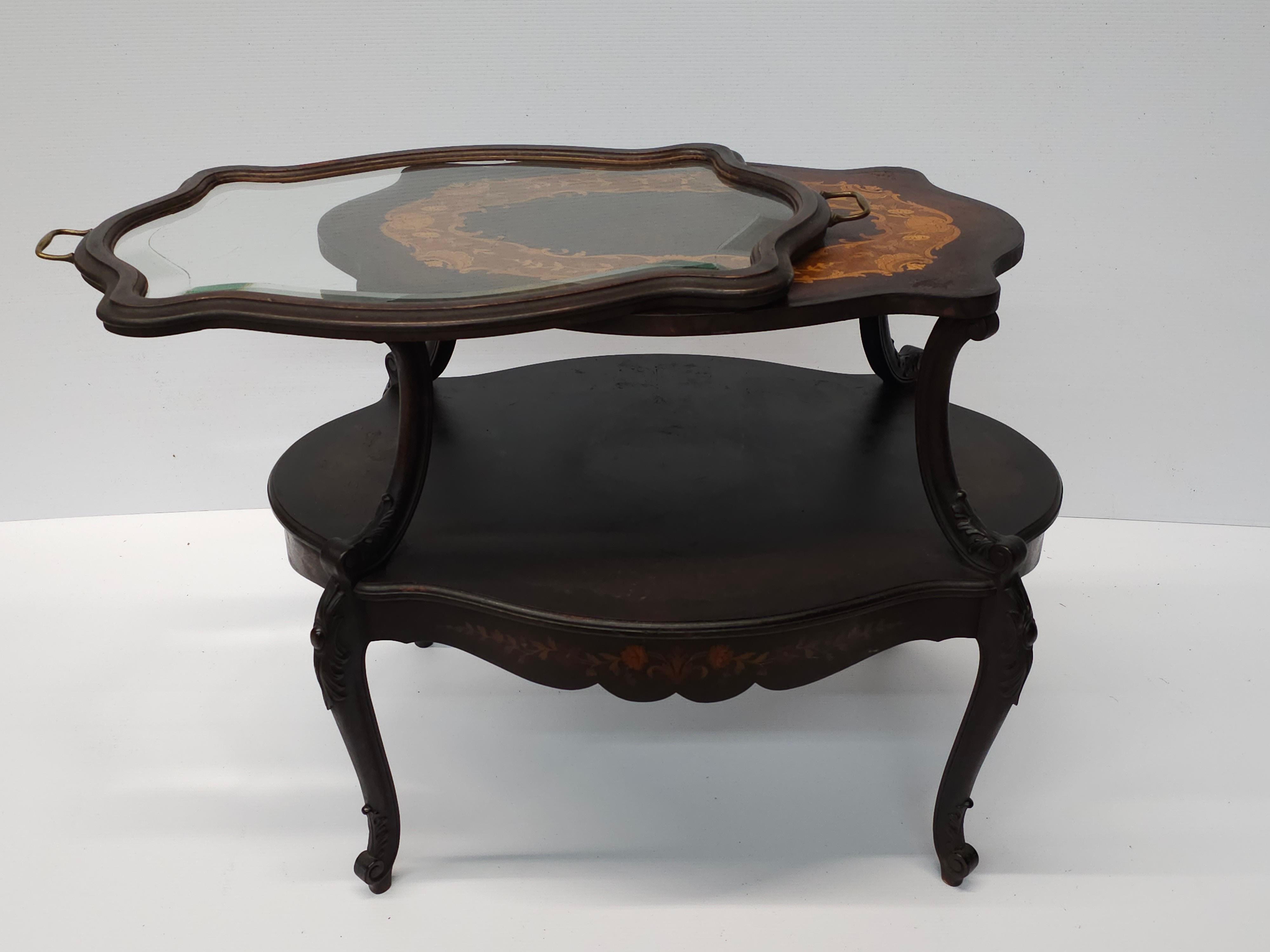 19th C. French Louis XV Marquetry Tea Table Att. Francois Linke In Good Condition For Sale In Germantown, MD