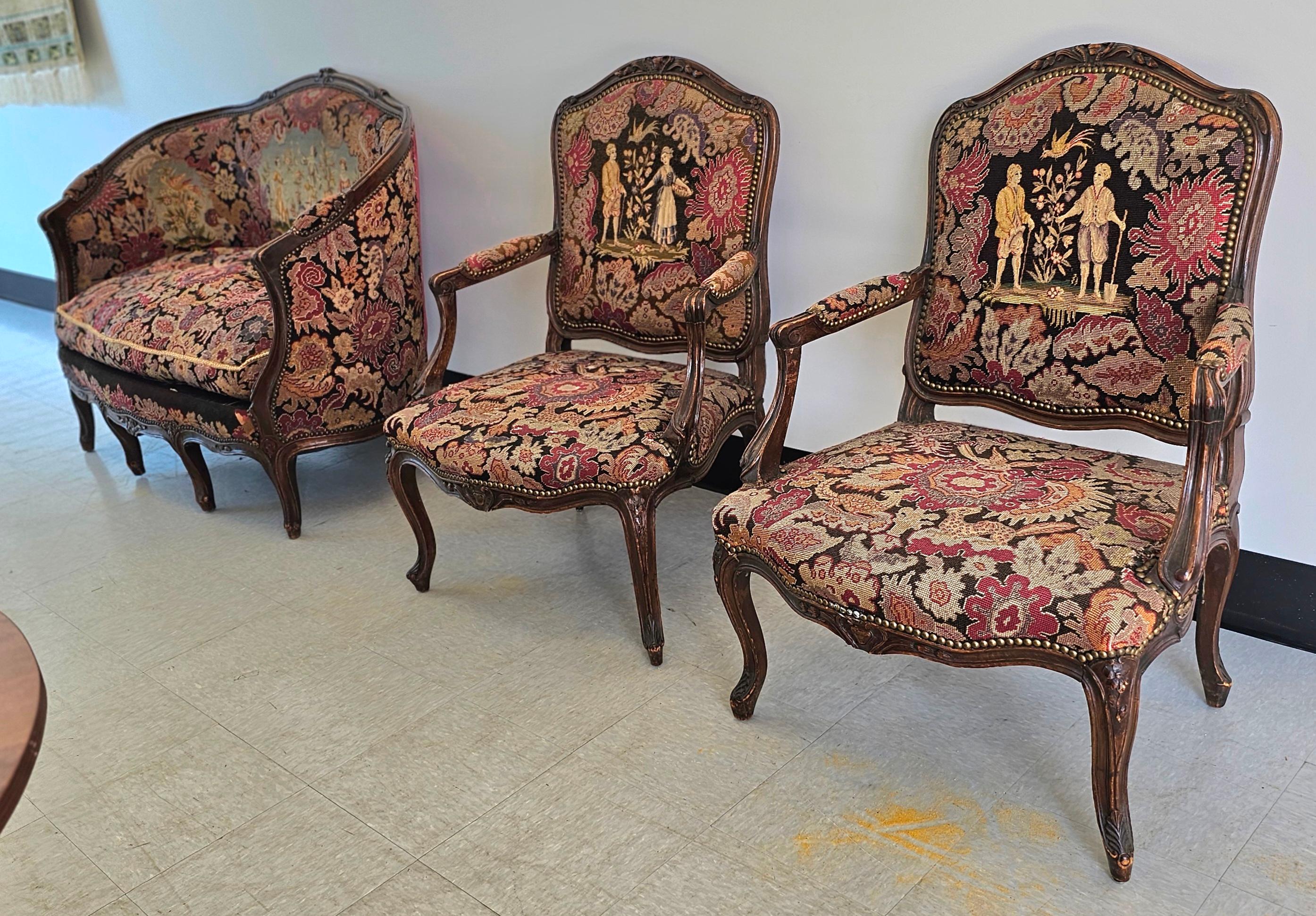 19th C. French Louis XV Style Mahogany and Needlepoint Tapestry Settee For Sale 7