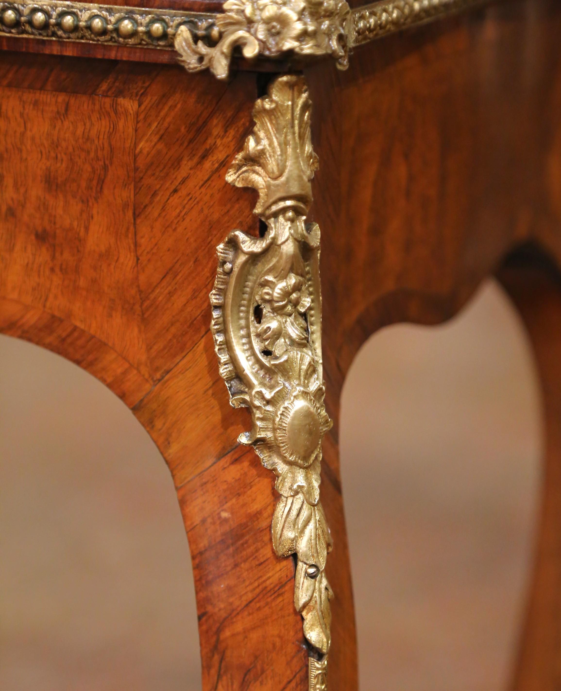 A.I.C. Jardinière en placage Louis XV avec montures en bronze doré et plateau en zinc. en vente 5