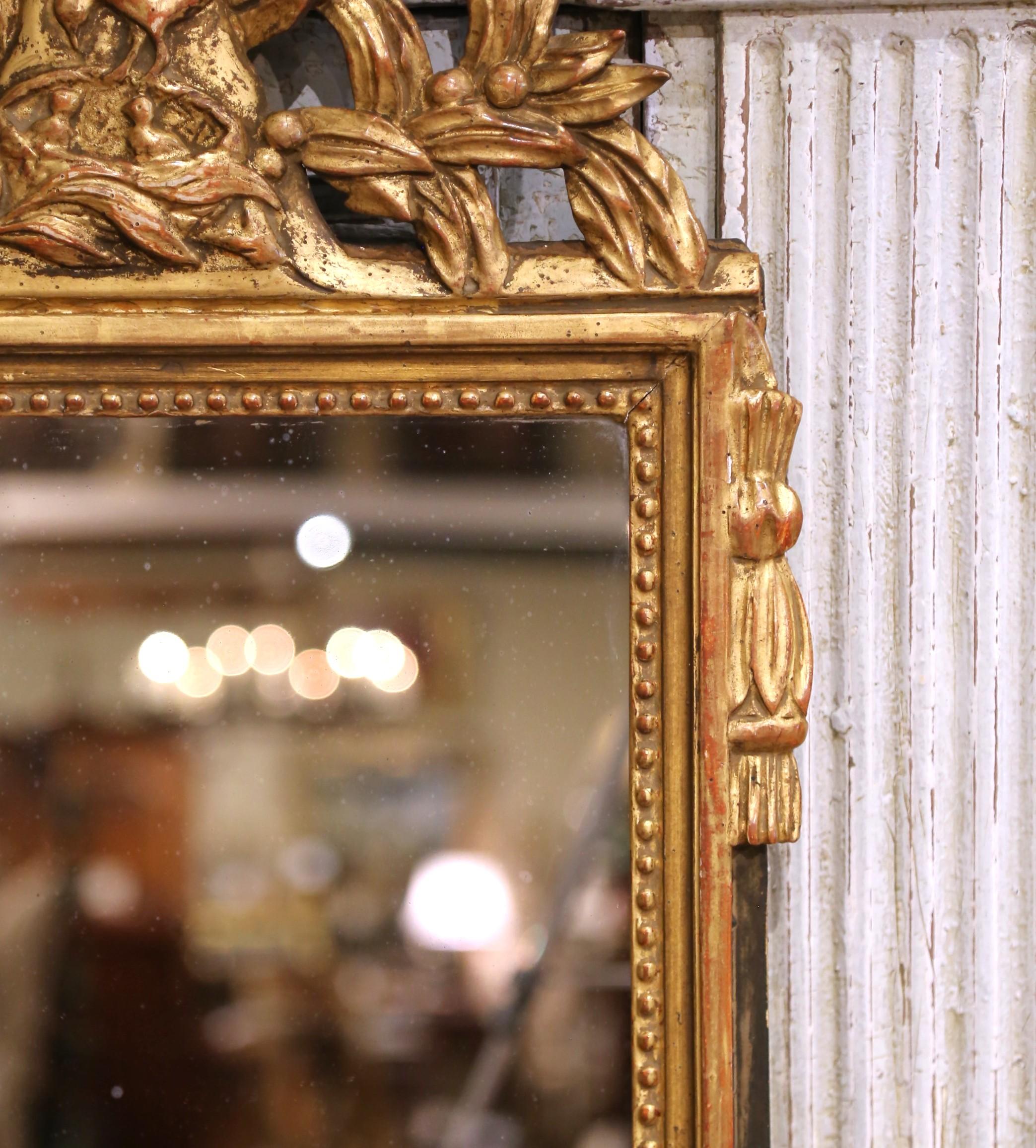 19th C. French Louis XVI Carved Giltwood Mirror with Quiver and Laurel Crest In Excellent Condition For Sale In Dallas, TX