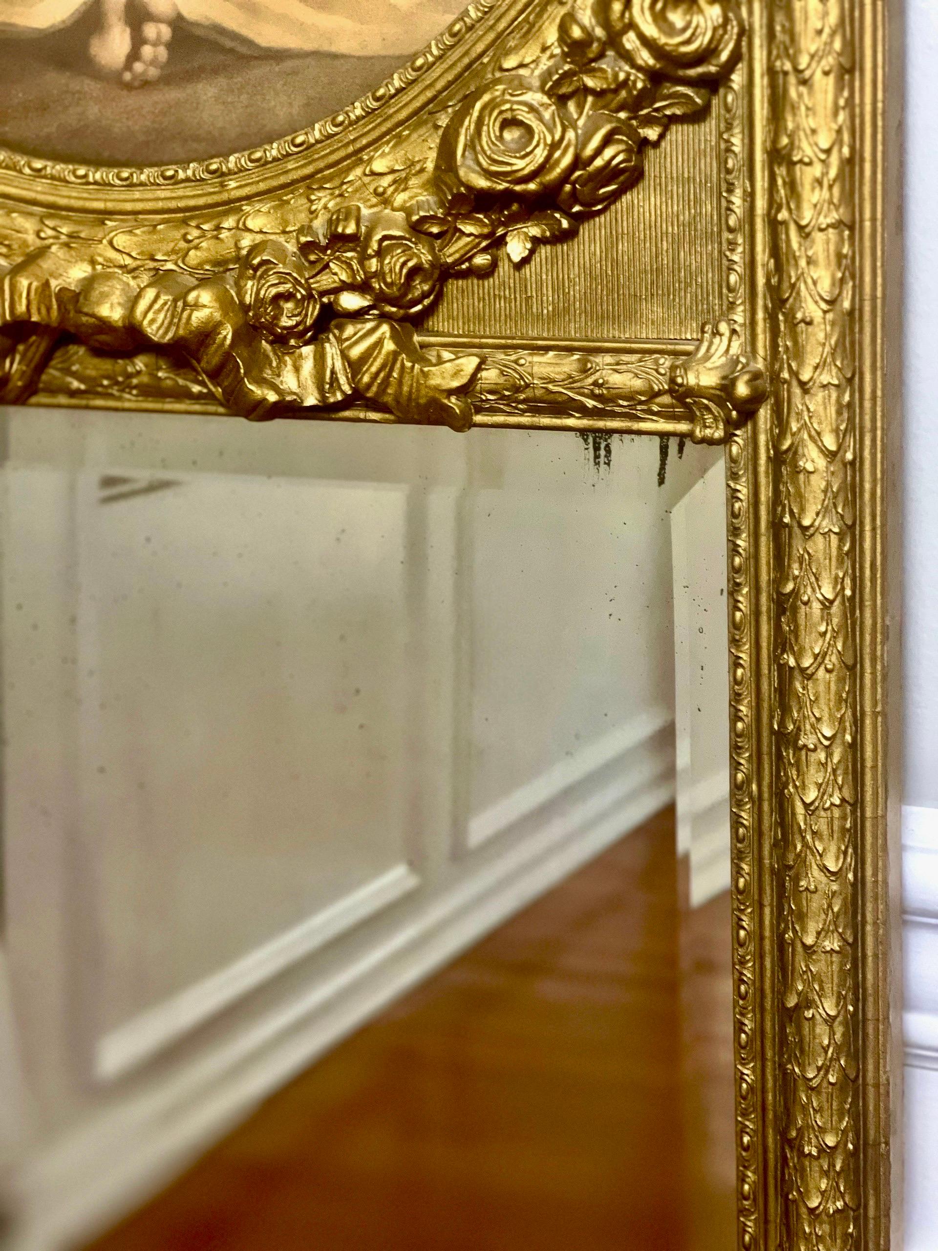 Miroir Trumeau Louis XVI du 19ème siècle en bois doré étroit avec lithographie d'une fille en vente 9