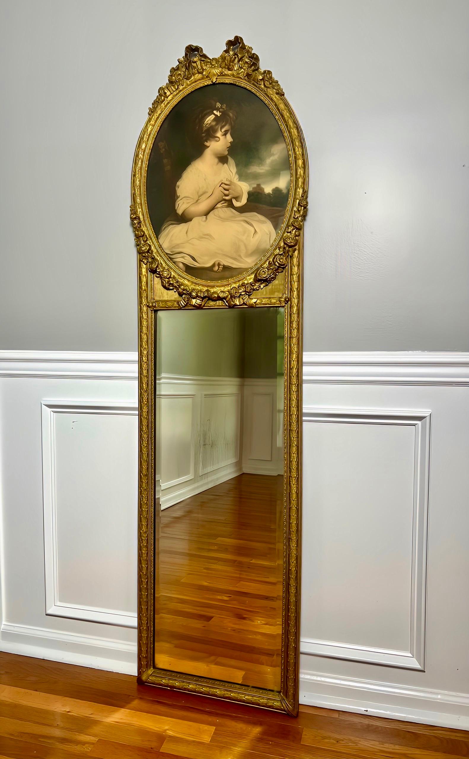 Européen Miroir Trumeau Louis XVI du 19ème siècle en bois doré étroit avec lithographie d'une fille en vente