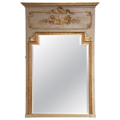 Espejo Trumeau Francés Luis XVI Pintado y Dorado del S. XIX con Cristal Biselado