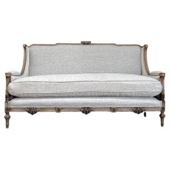 19. Jahrhundert. Französisches Bergere-Sofa im Louis-XVI.-Stil