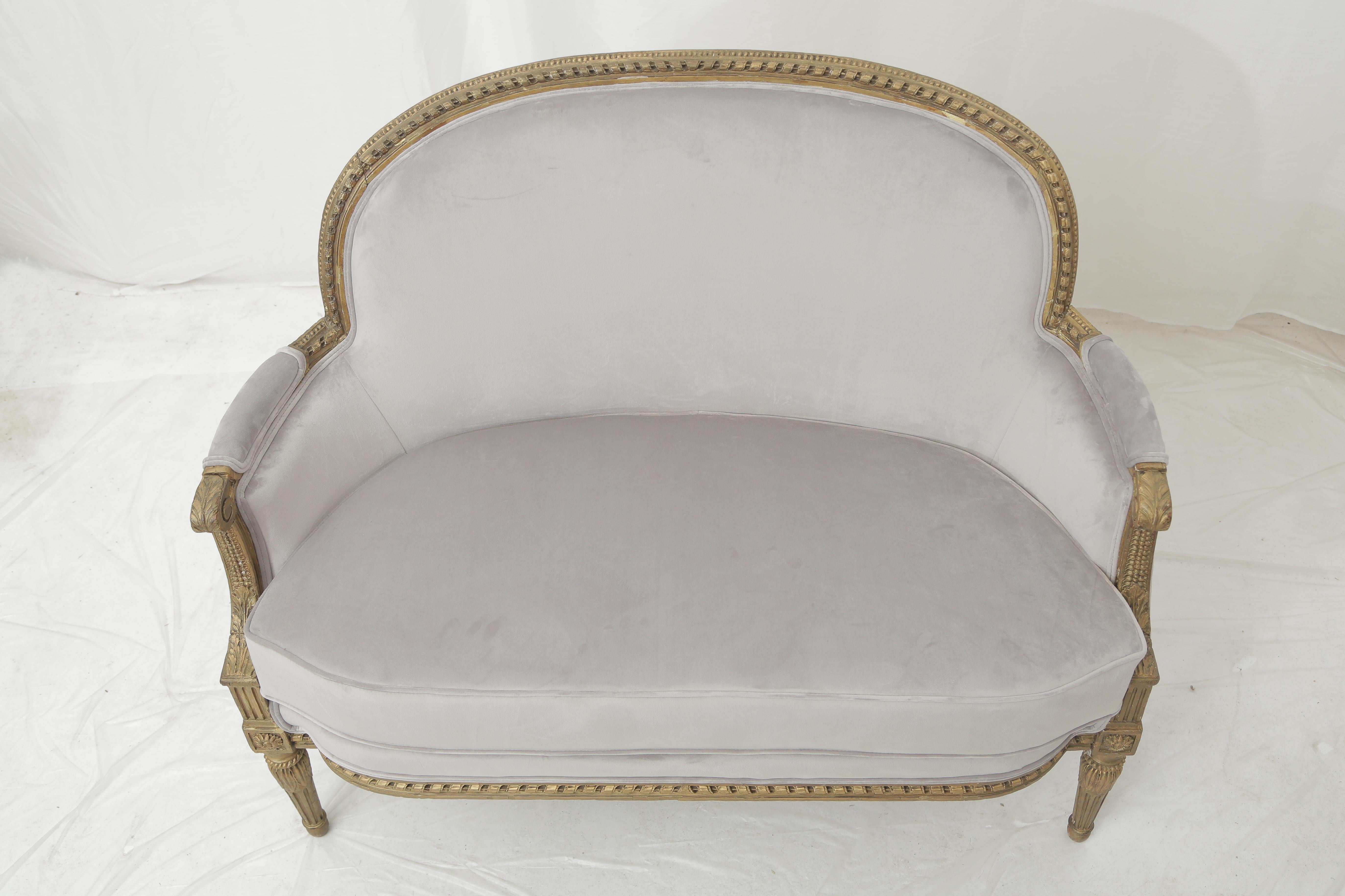19th Century French Louis XVI Style Carved Giltwood and Pale Grey Suede Loveseat In Good Condition In Miami, FL