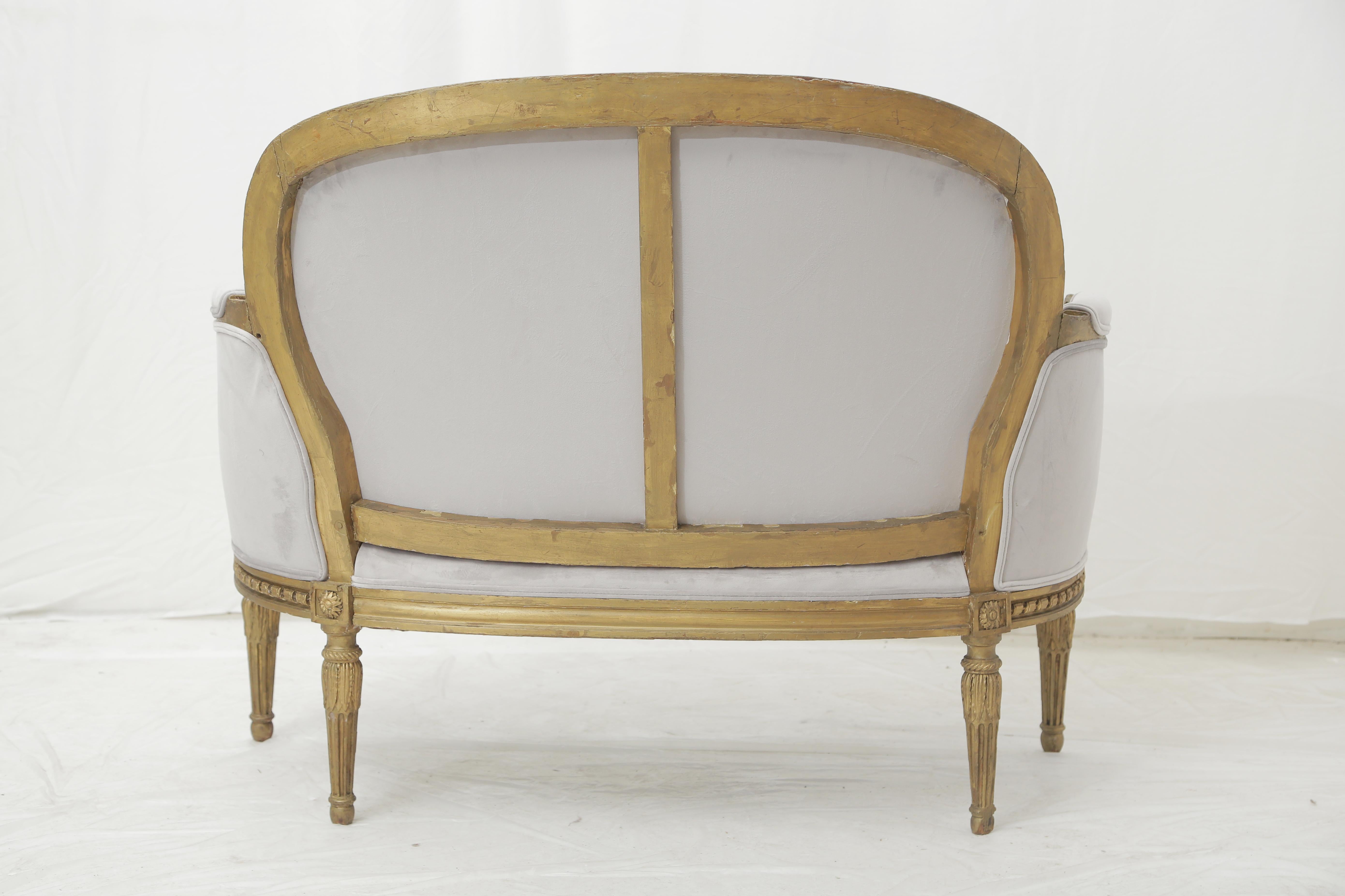 Beech 19th Century French Louis XVI Style Carved Giltwood and Pale Grey Suede Loveseat