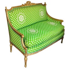 XIX sec. Divano francese in legno dorato intagliato in stile Luigi XVI con cuscino in piuma d'oca