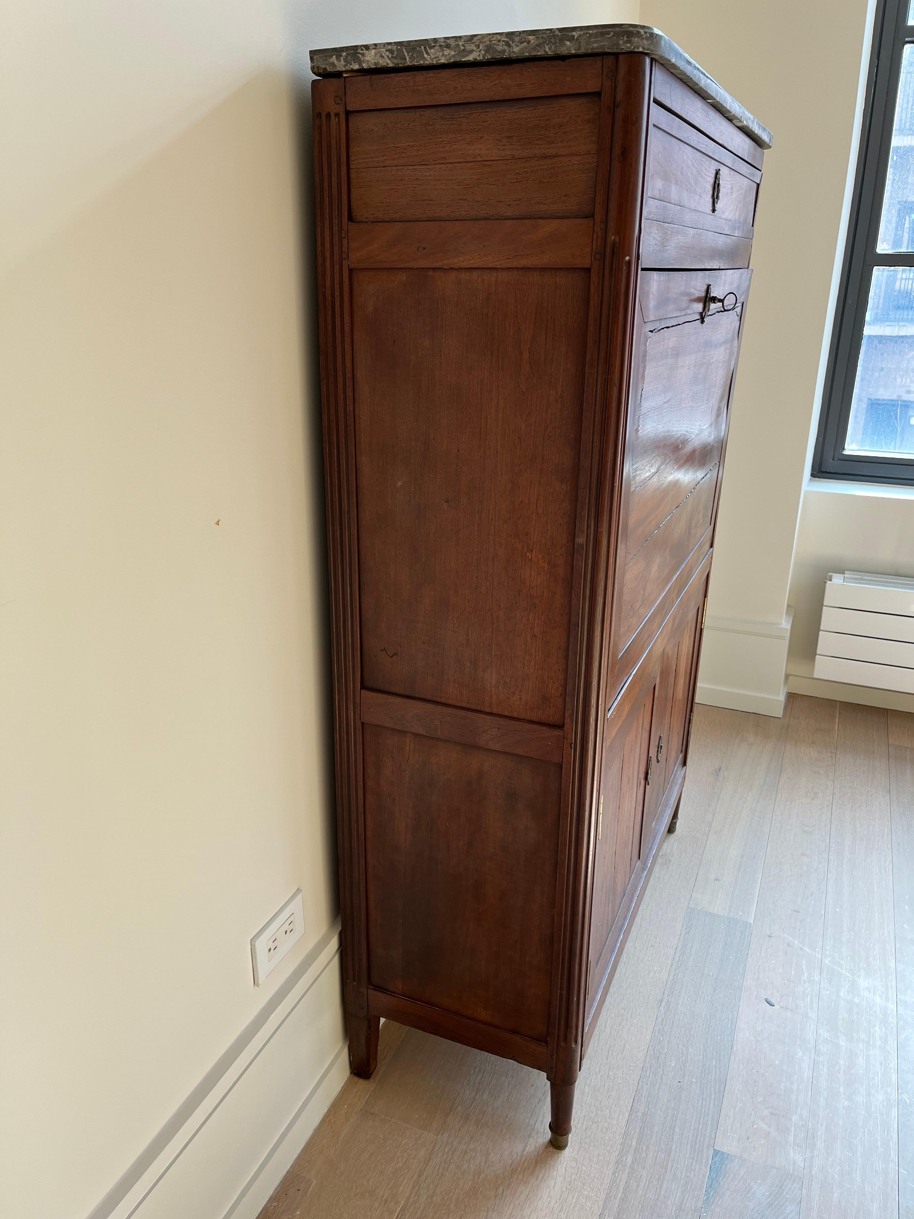 19th C. French Mahogany Fall-Front Desk Secrétaire à Abattant 5