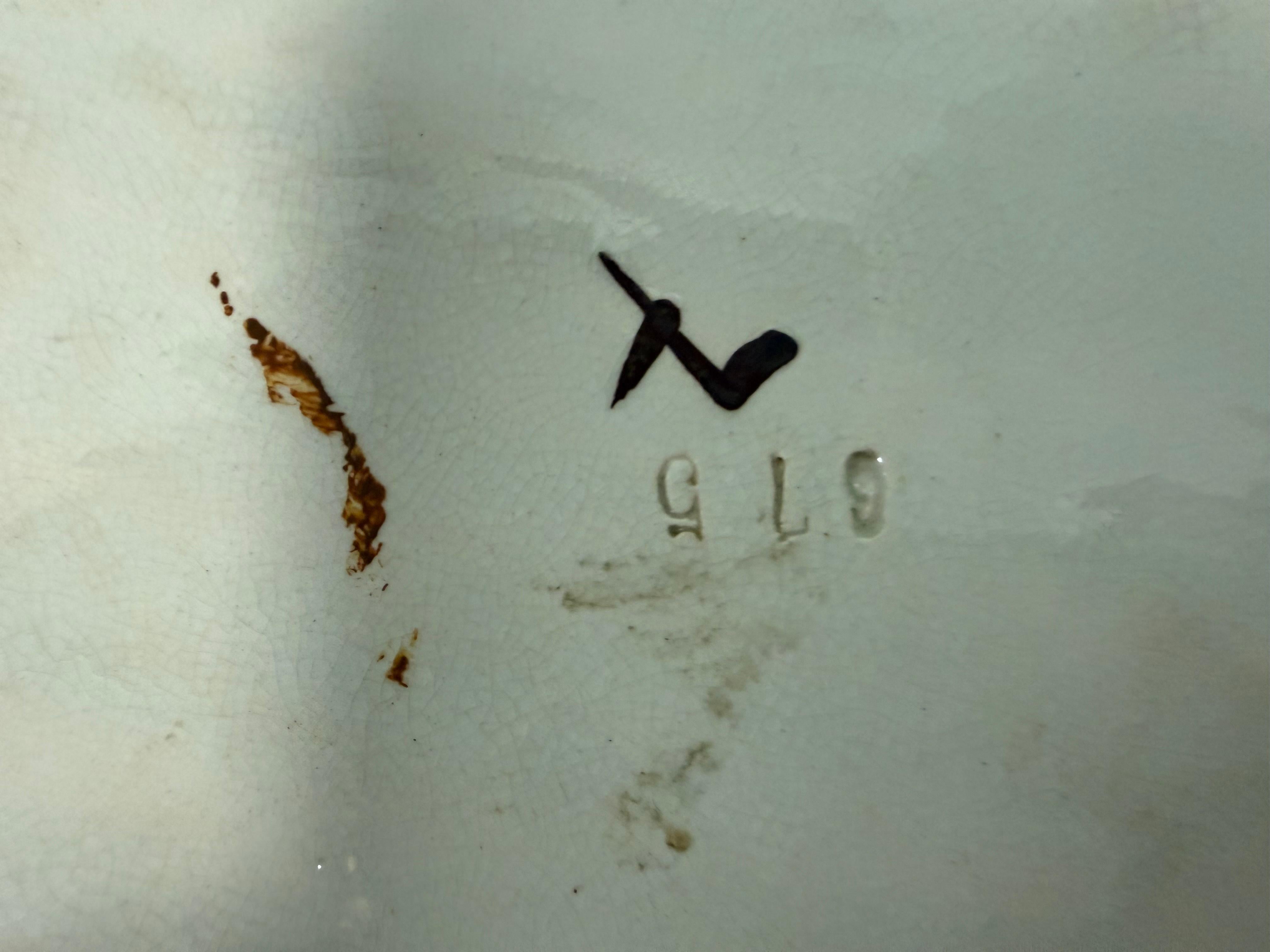 19th-C. French Majolica Pottery Platter / Tray - Florida Palms Native Americans In Good Condition For Sale In Kennesaw, GA