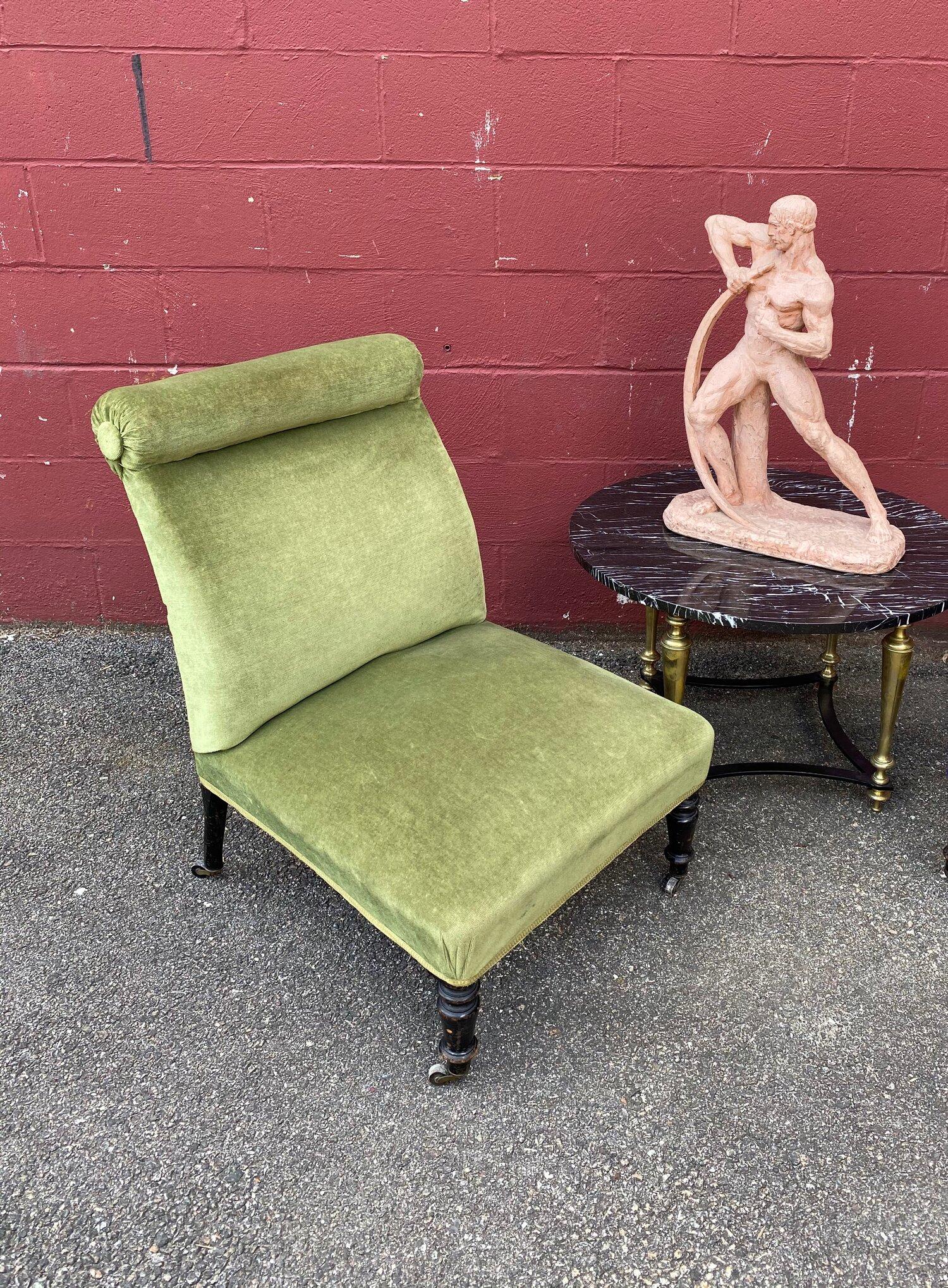 19th C. French Napoleon III Slipper Chair in Green Velvet 8