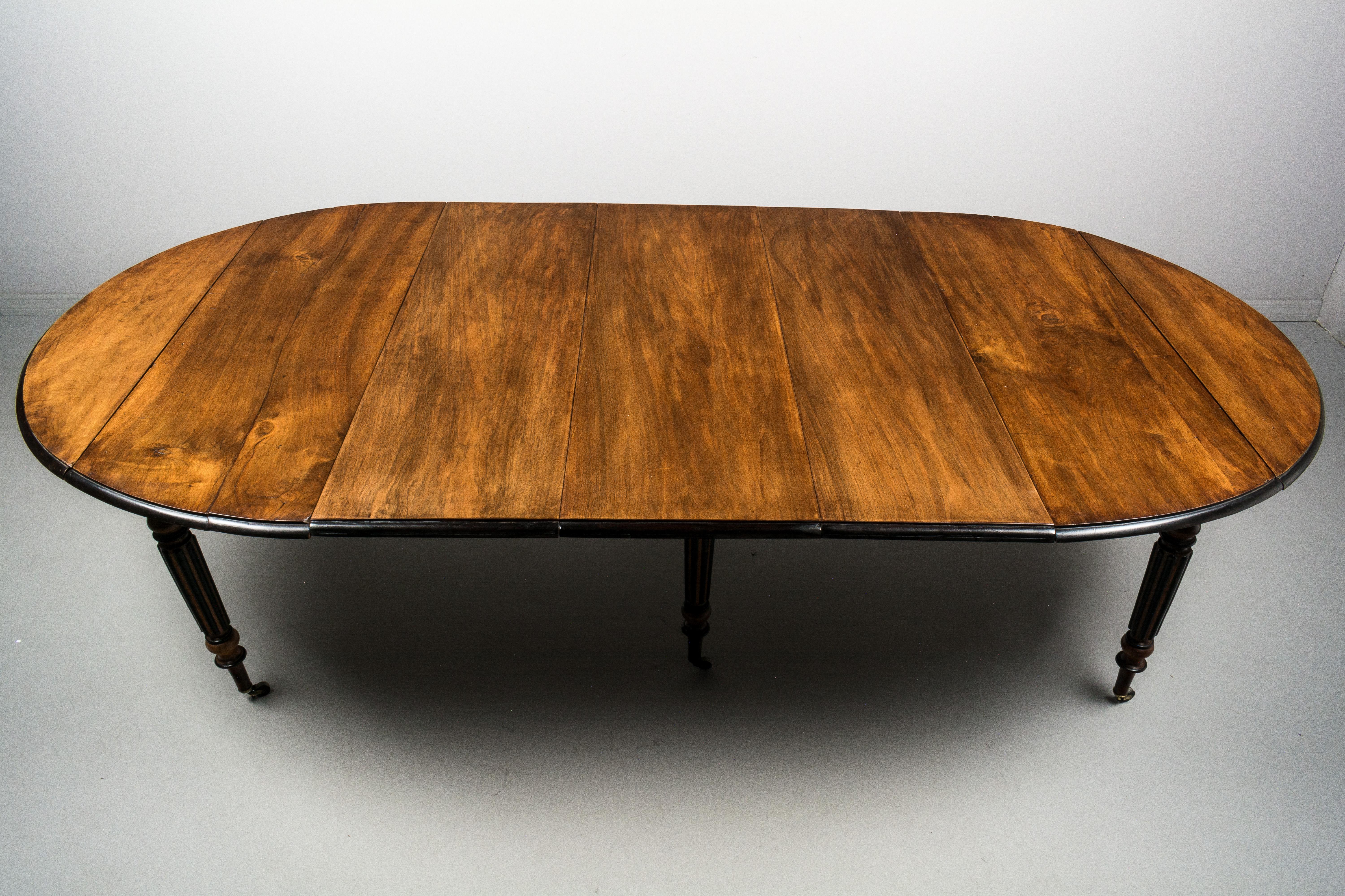 19th Century French Napoleon III Style Dining Table 8