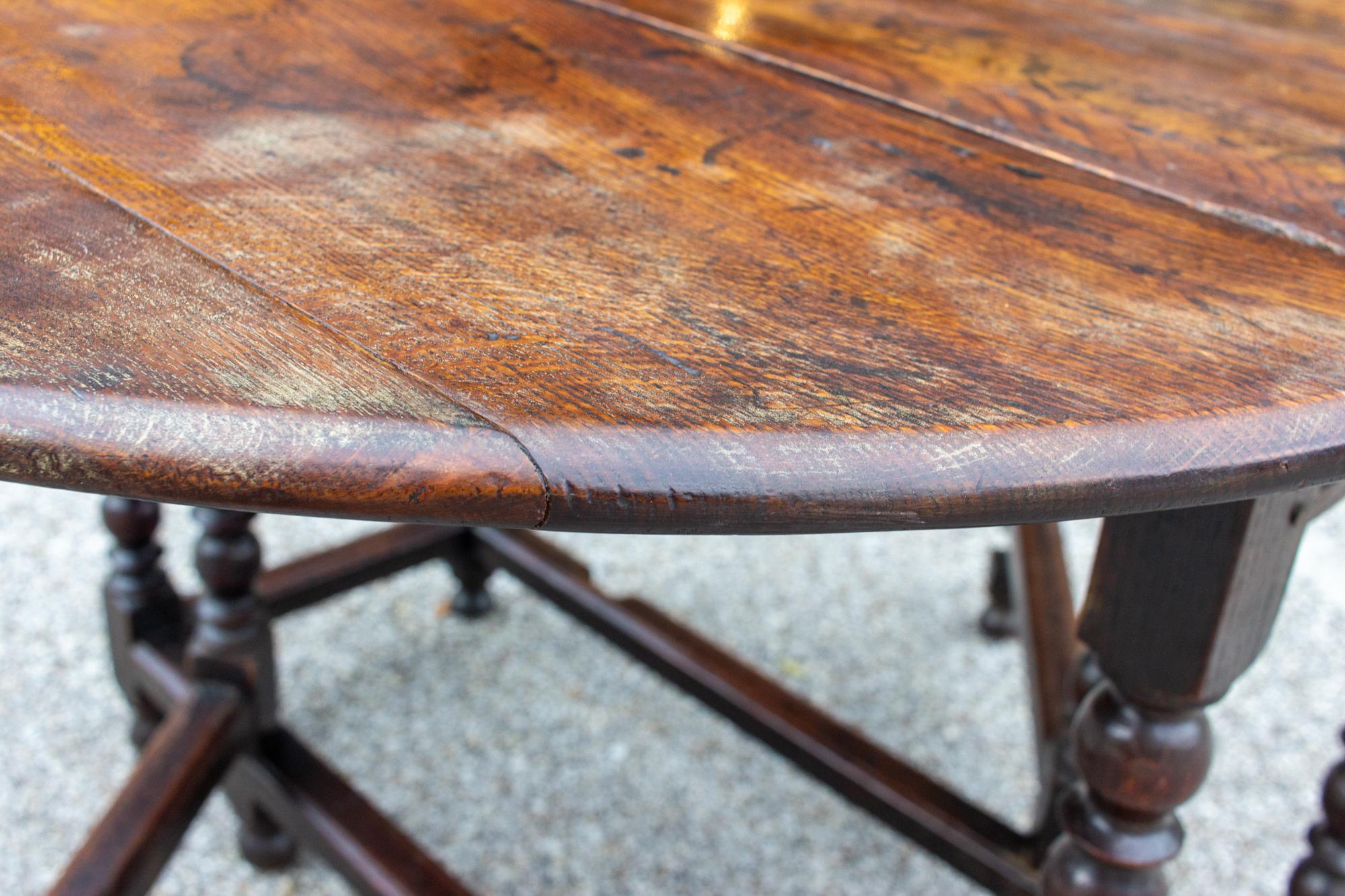 19th Century Oak Drop Leaf Gate Leg Table and Console with Drawer, circa 1840 8