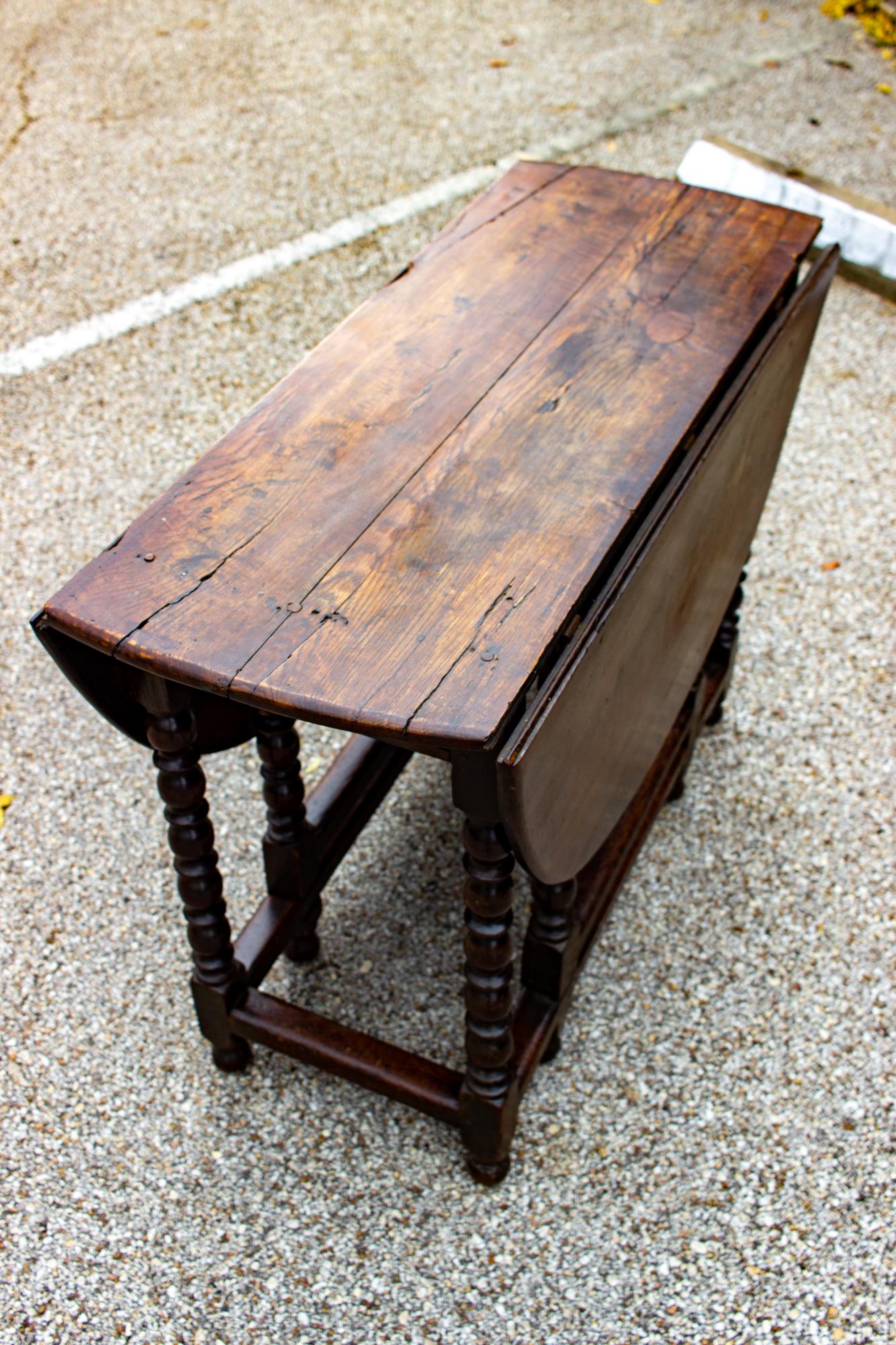 Hand-Carved 19th Century Oak Drop Leaf Gate Leg Table and Console with Drawer, circa 1840