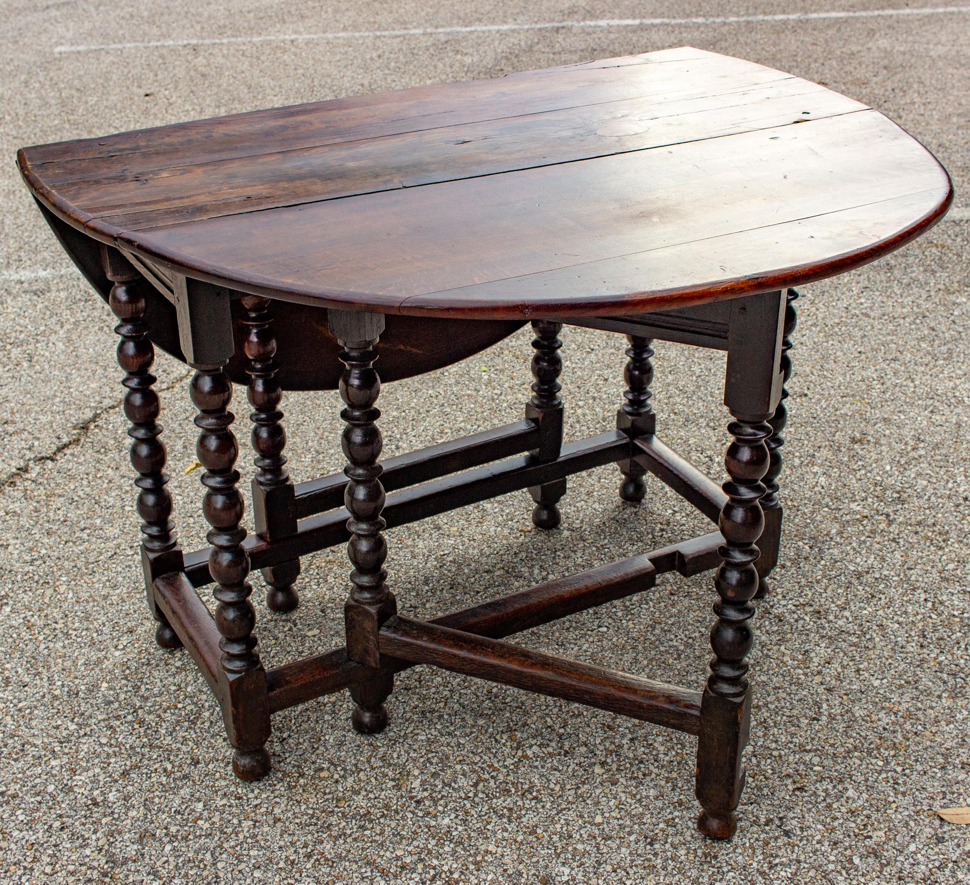 19th Century Oak Drop Leaf Gate Leg Table and Console with Drawer, circa 1840 1