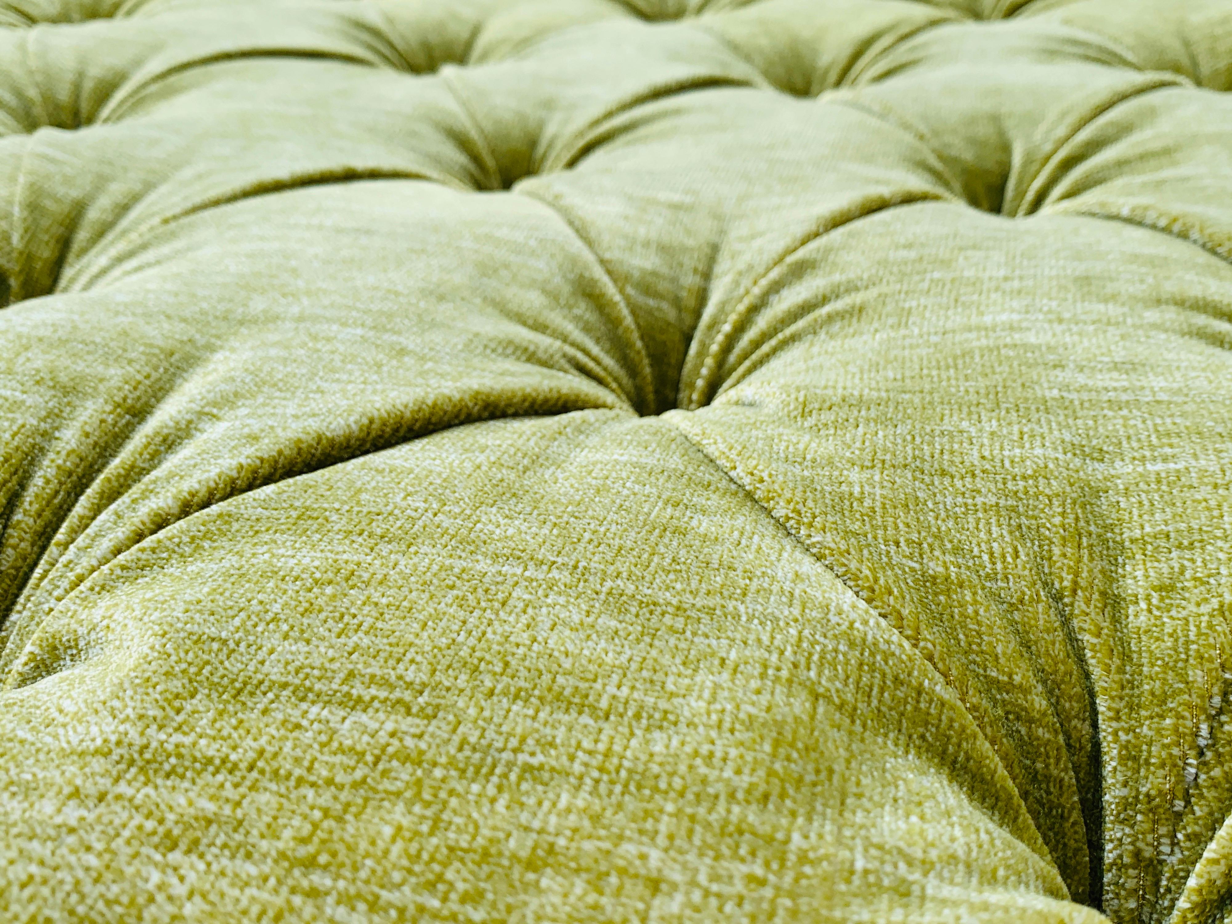 French Ottoman in Green Scalamandré Velvet, circa 19th Century For Sale 5