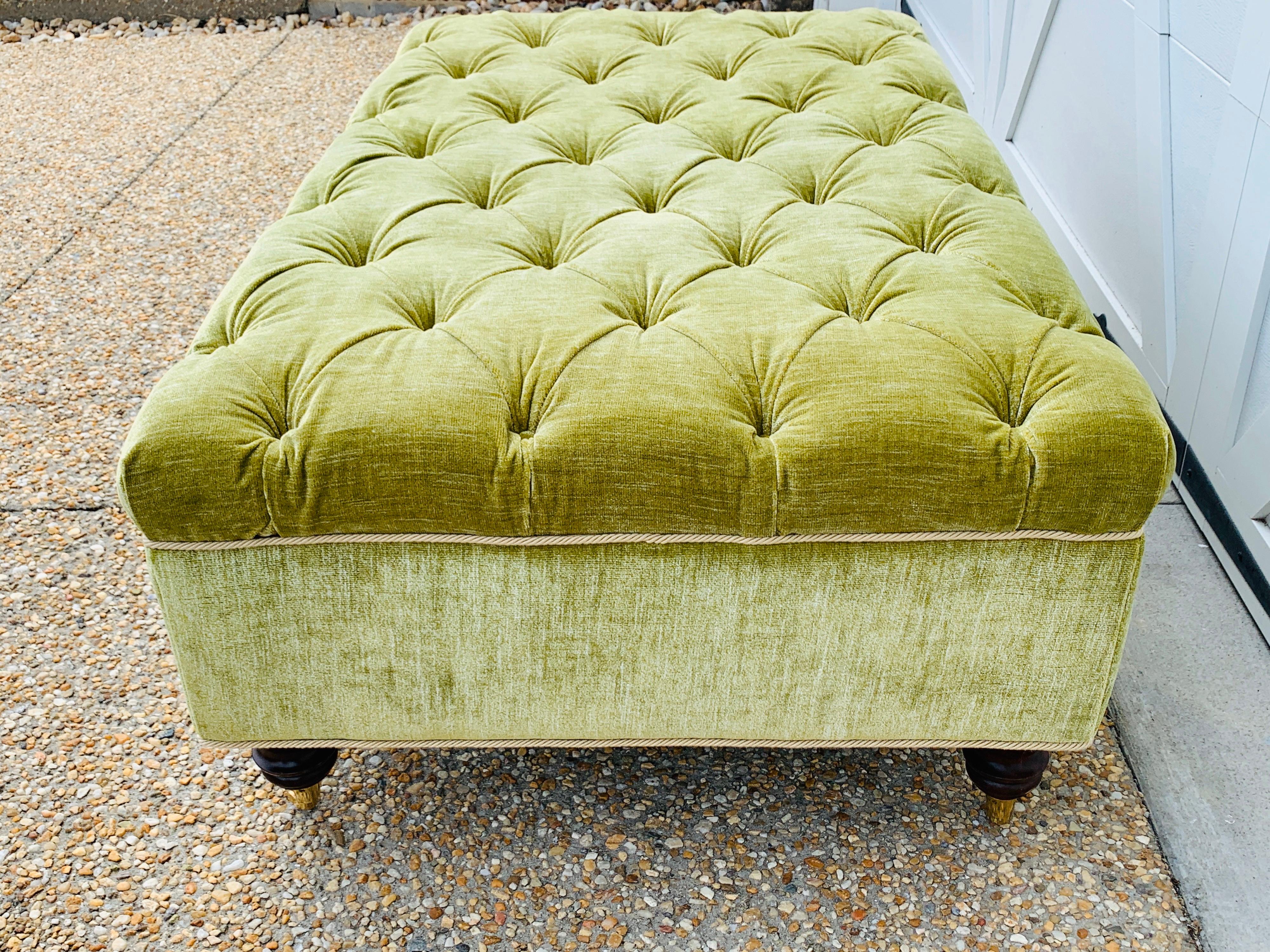 French Ottoman in Green Scalamandré Velvet, circa 19th Century For Sale 3