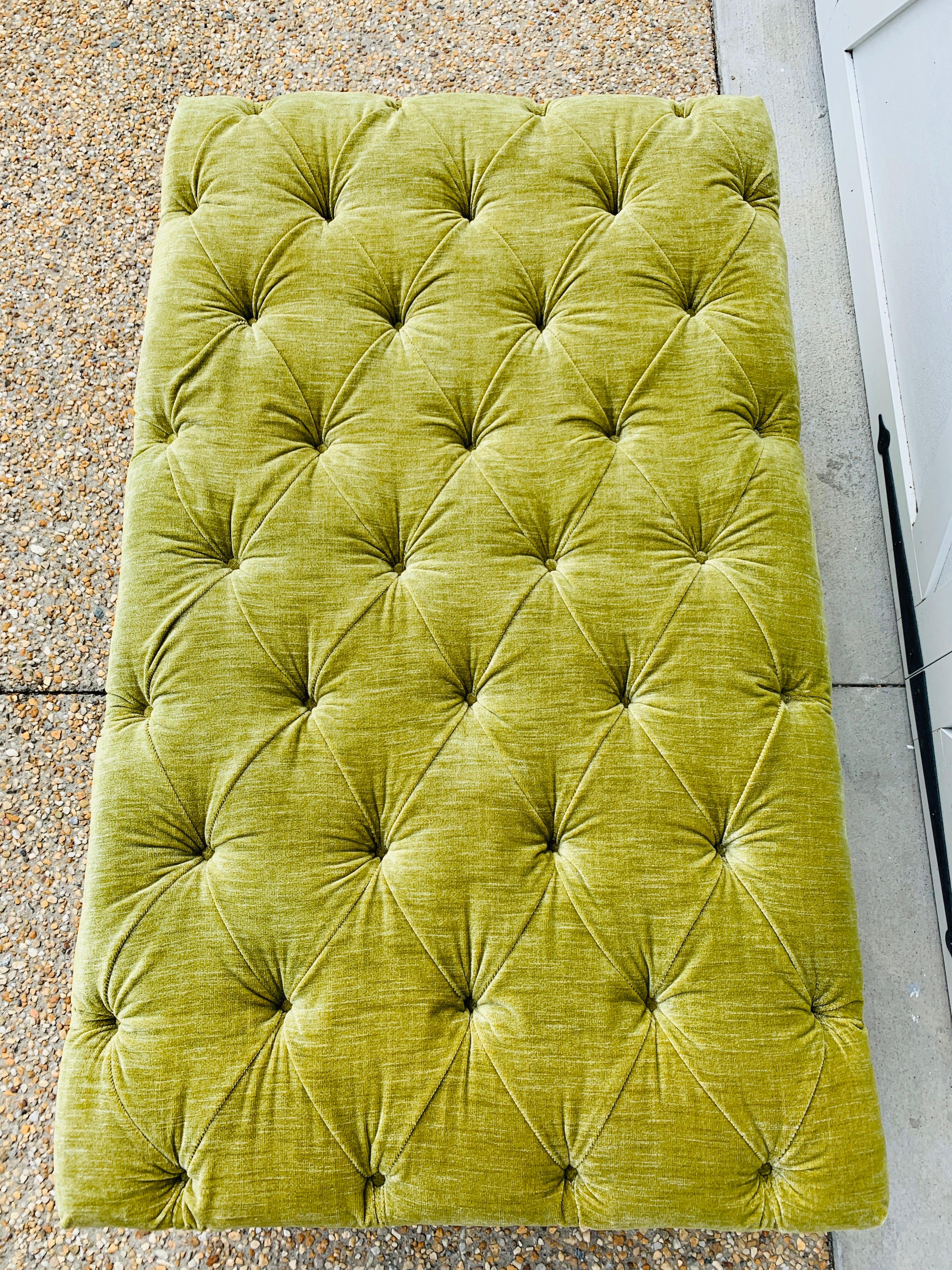 French Ottoman in Green Scalamandré Velvet, circa 19th Century For Sale 4