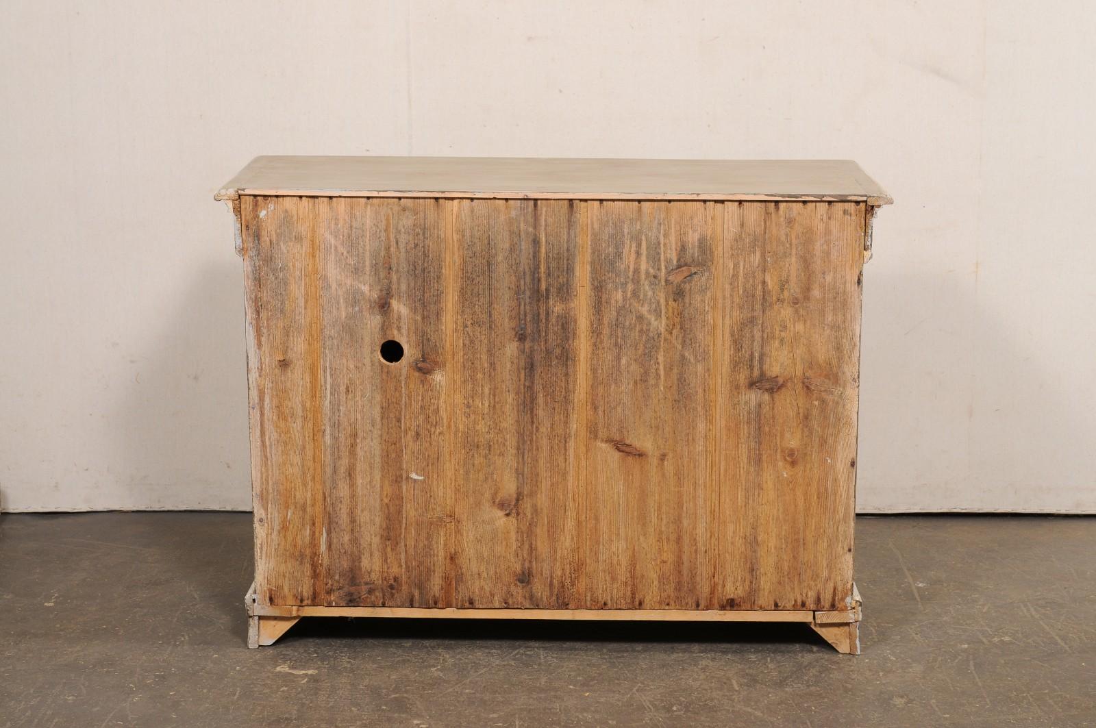 Mobile Buffet in legno dipinto francese del XIX secolo con ferramenta in ottone in vendita 3