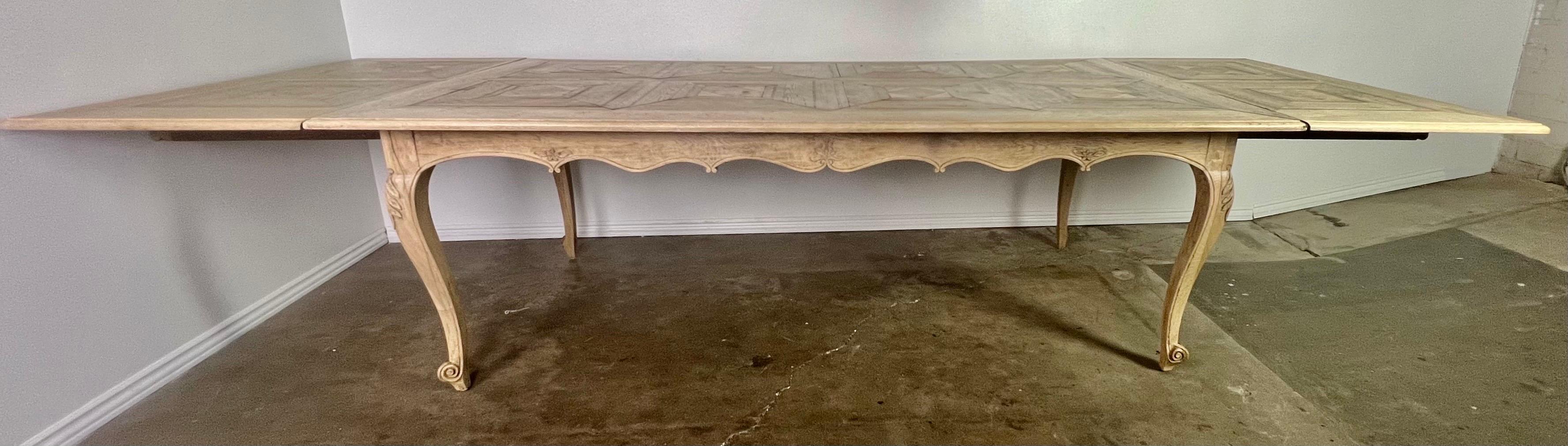 19th Century French Parquetry Dining Table In Distressed Condition For Sale In Los Angeles, CA