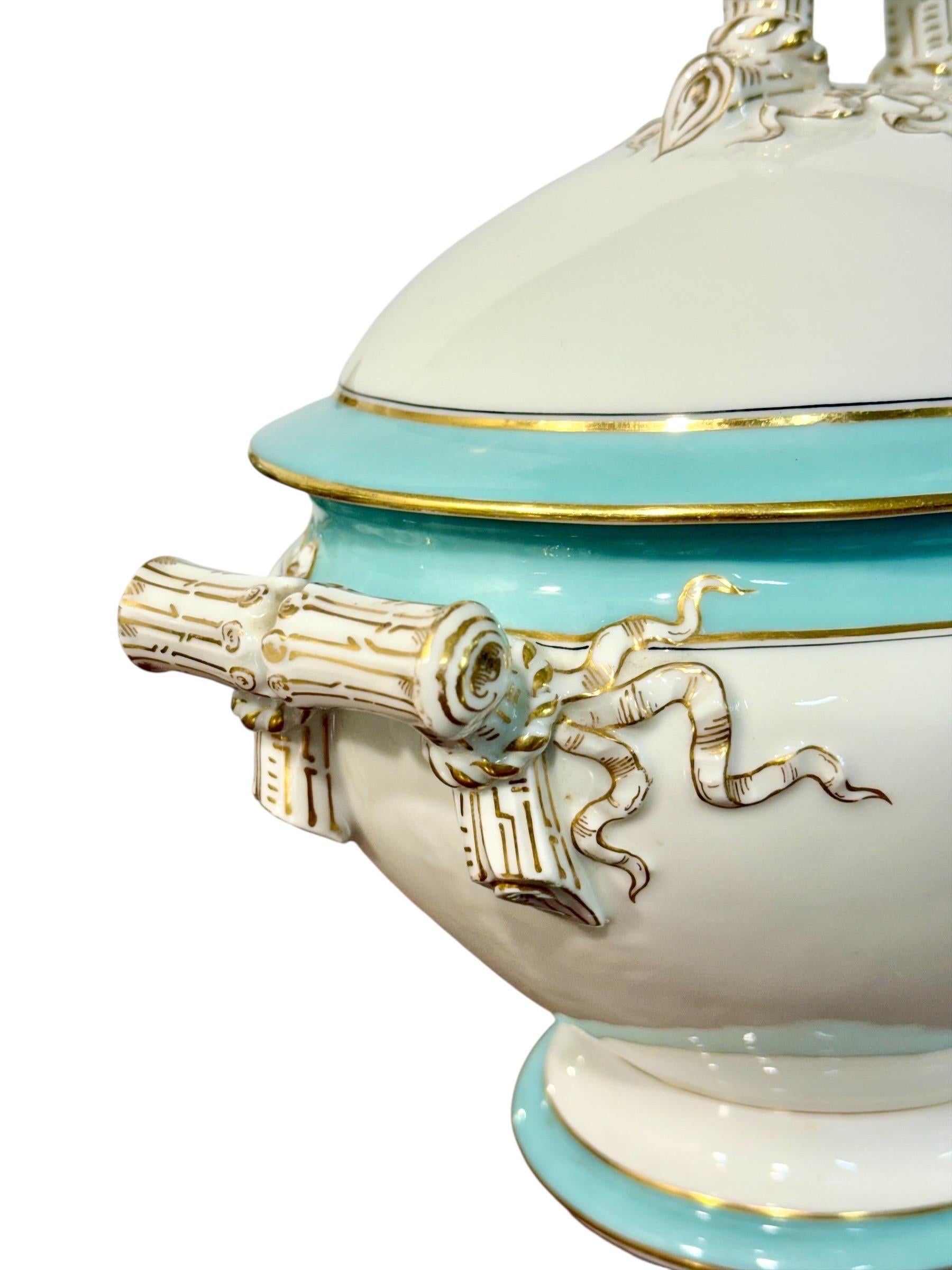 19th c. French Porcelain Soup Tureen with Tray, Paris Vierzon For Sale 1