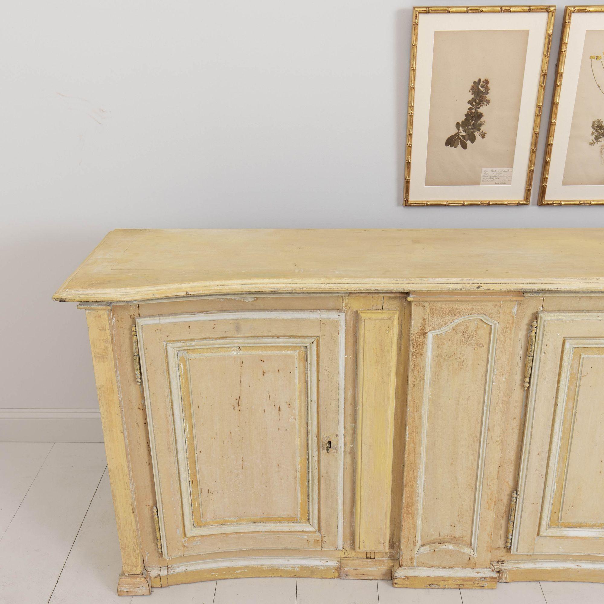 19th c. French Provençal Serpentine Front Enfilade in Original Yellow Paint For Sale 1