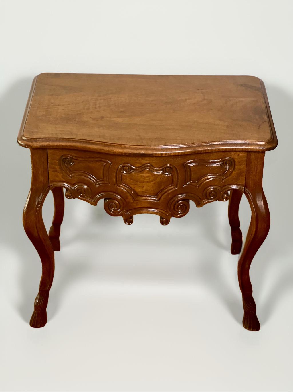 19th C. French Provincial Louis XV Style Carved Walnut Side Table with Drawer For Sale 6