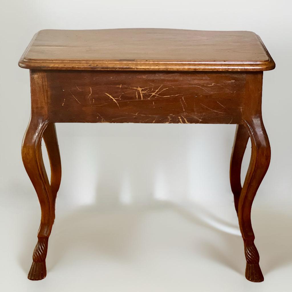 19th C. French Provincial Louis XV Style Carved Walnut Side Table with Drawer For Sale 4