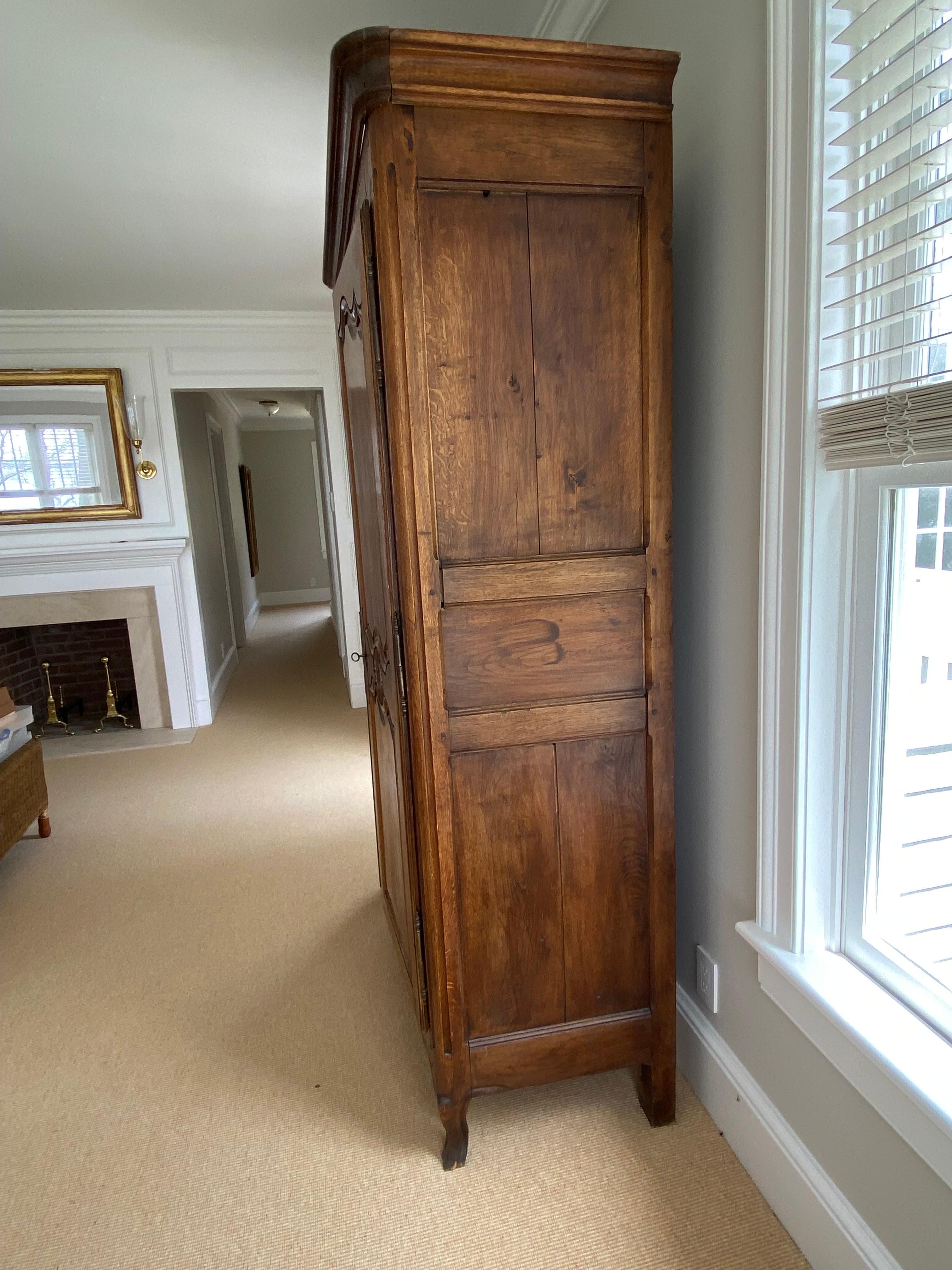 19th C. French Provincial Oak Armoire For Sale 2