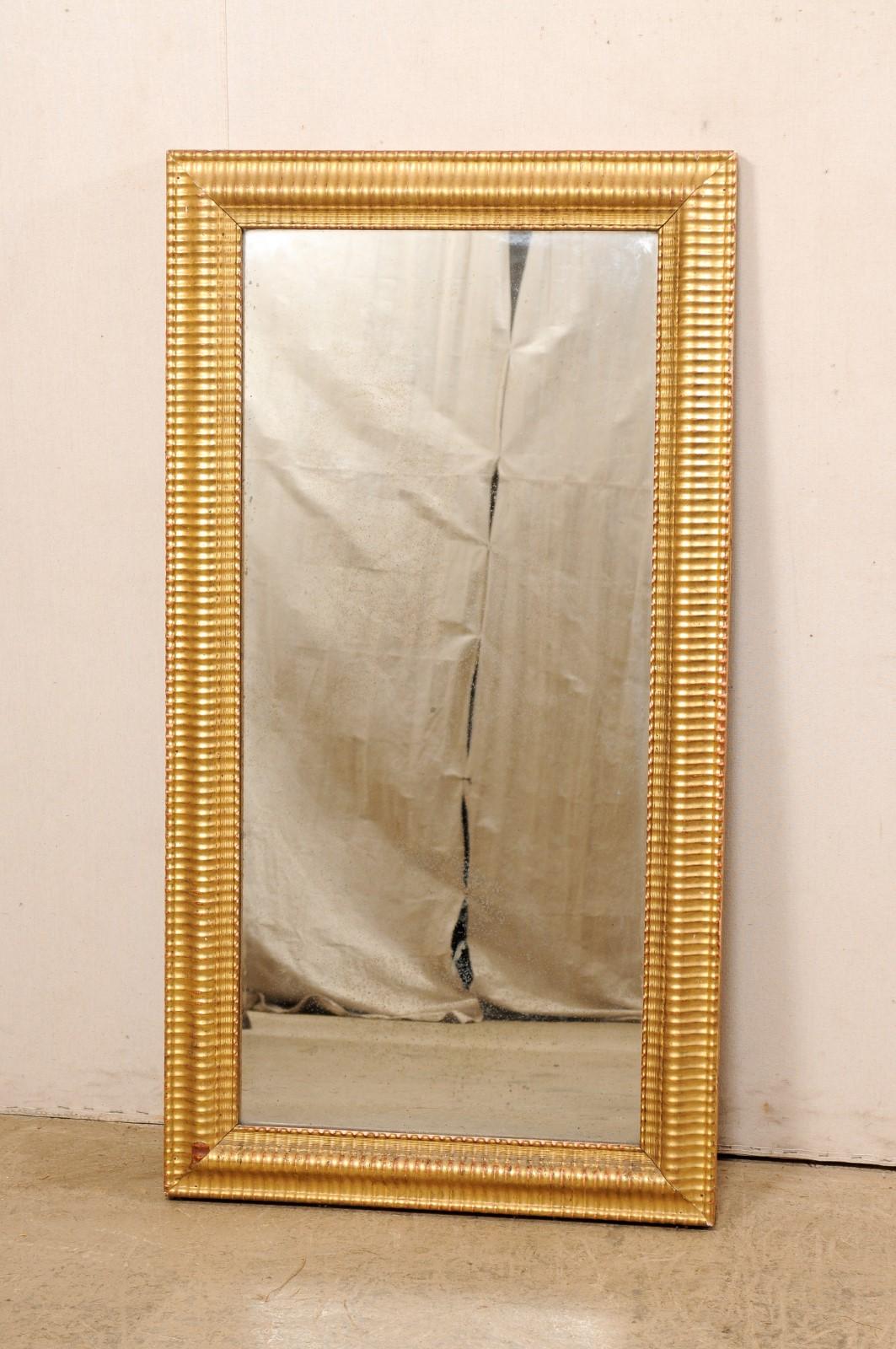 Französischer rechteckiger, geschnitzter und vergoldeter Holzspiegel aus dem 19. im Zustand „Gut“ im Angebot in Atlanta, GA