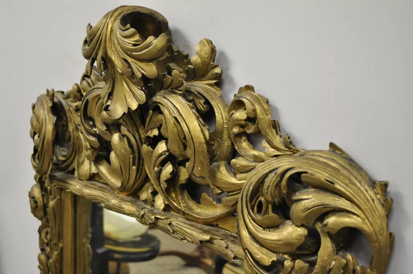 A.I.Wood C.A. Miroir Rococo à feuilles d'Acanthus en bois sculpté en relief, 19ème siècle en vente 3