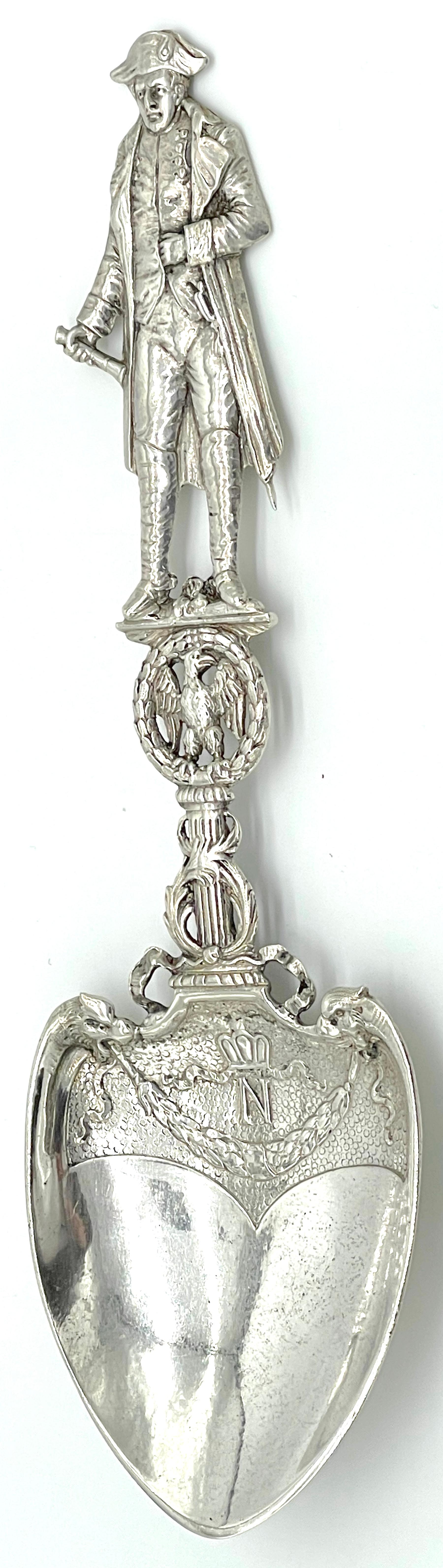 19. C.  Französisches Silber-Gedenkzeichen  Dreidimensionaler Napoleon-Porträtlöffel  (Gegossen) im Angebot