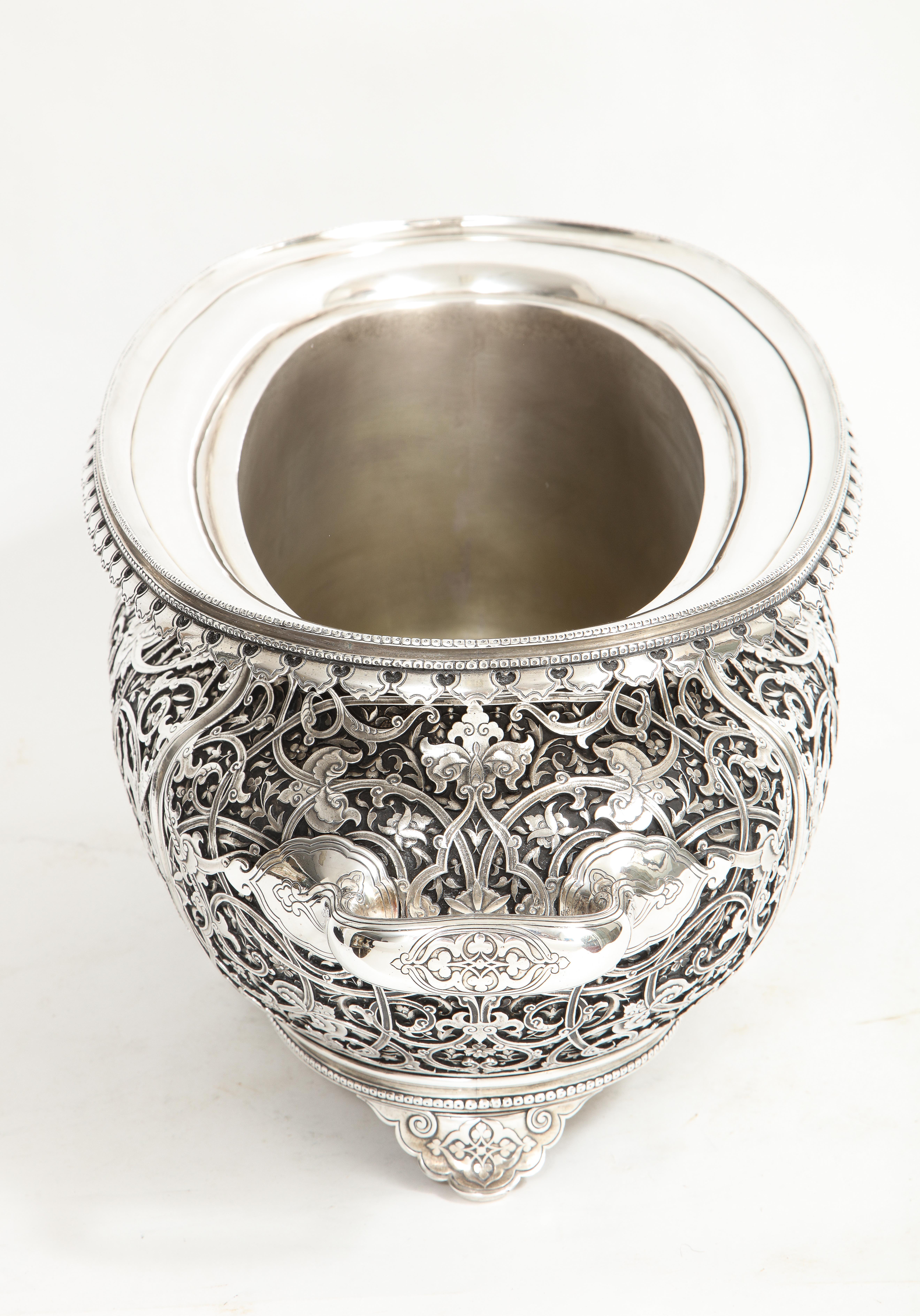 19th C. French Silvered Bronze Islamic Arabesque Motif Centerpiece Att. E Lièvre For Sale 9