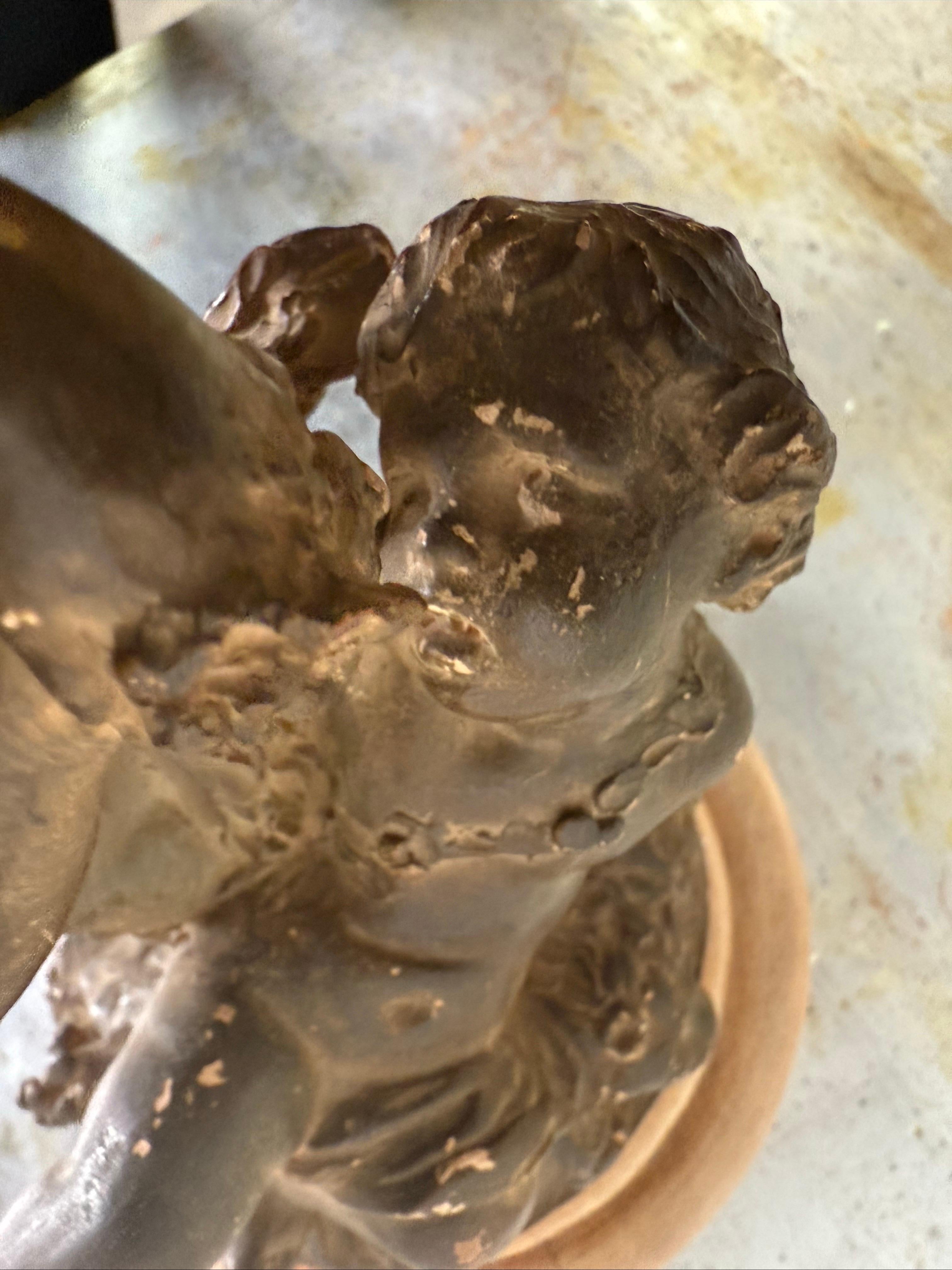 A.I.C. de Putti en terre cuite française du 19e siècle Abîmé - En vente à Los Angeles, CA